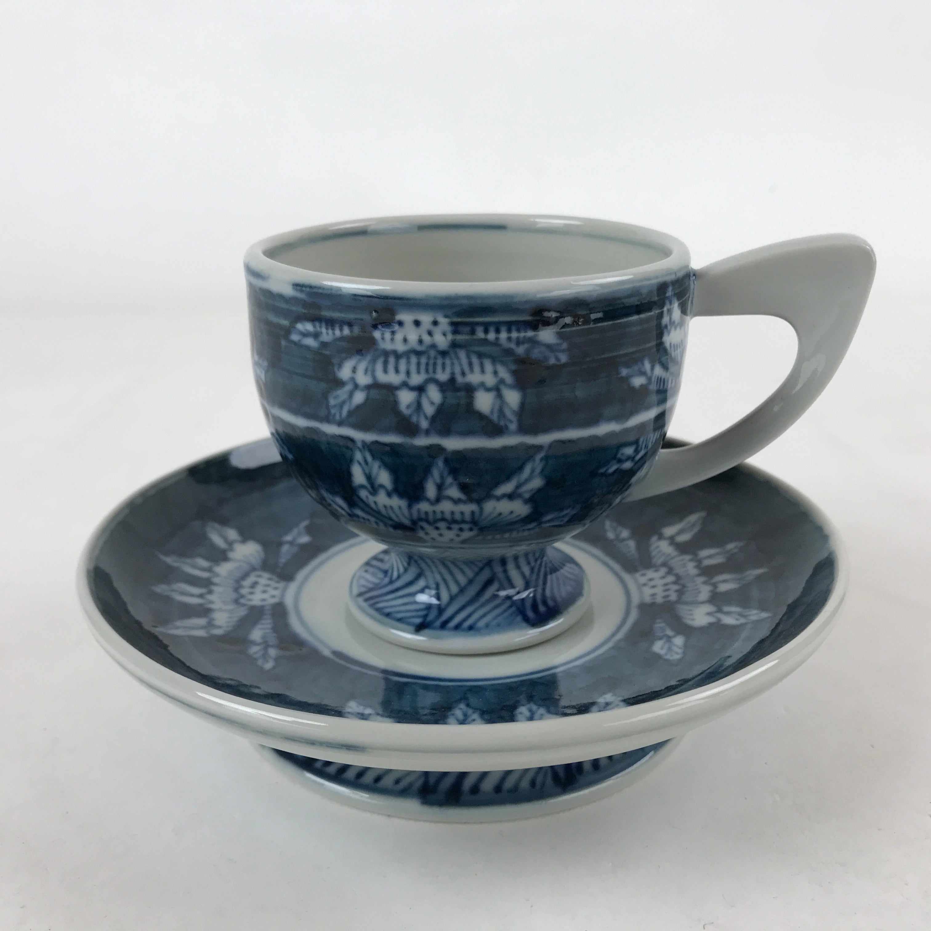 Japanese Ceramic Sometsuke Teacup And Saucer Vtg Pottery White Blue Floral PY590