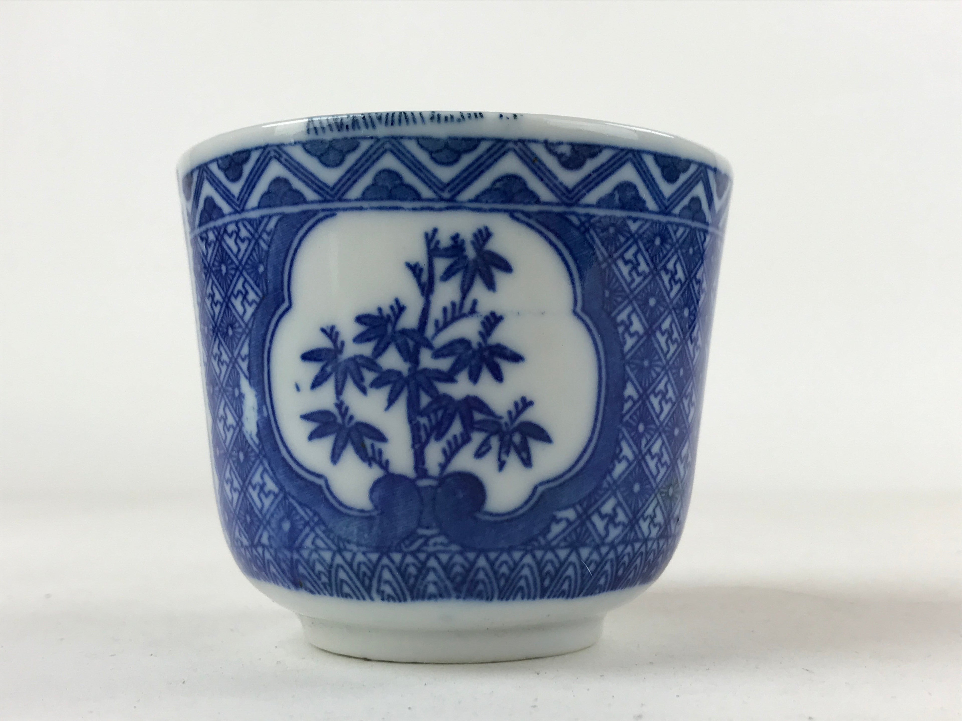 Japanese Ceramic Sometsuke Teacup Vtg Shochikubai White Blue Yunomi Sencha TC416