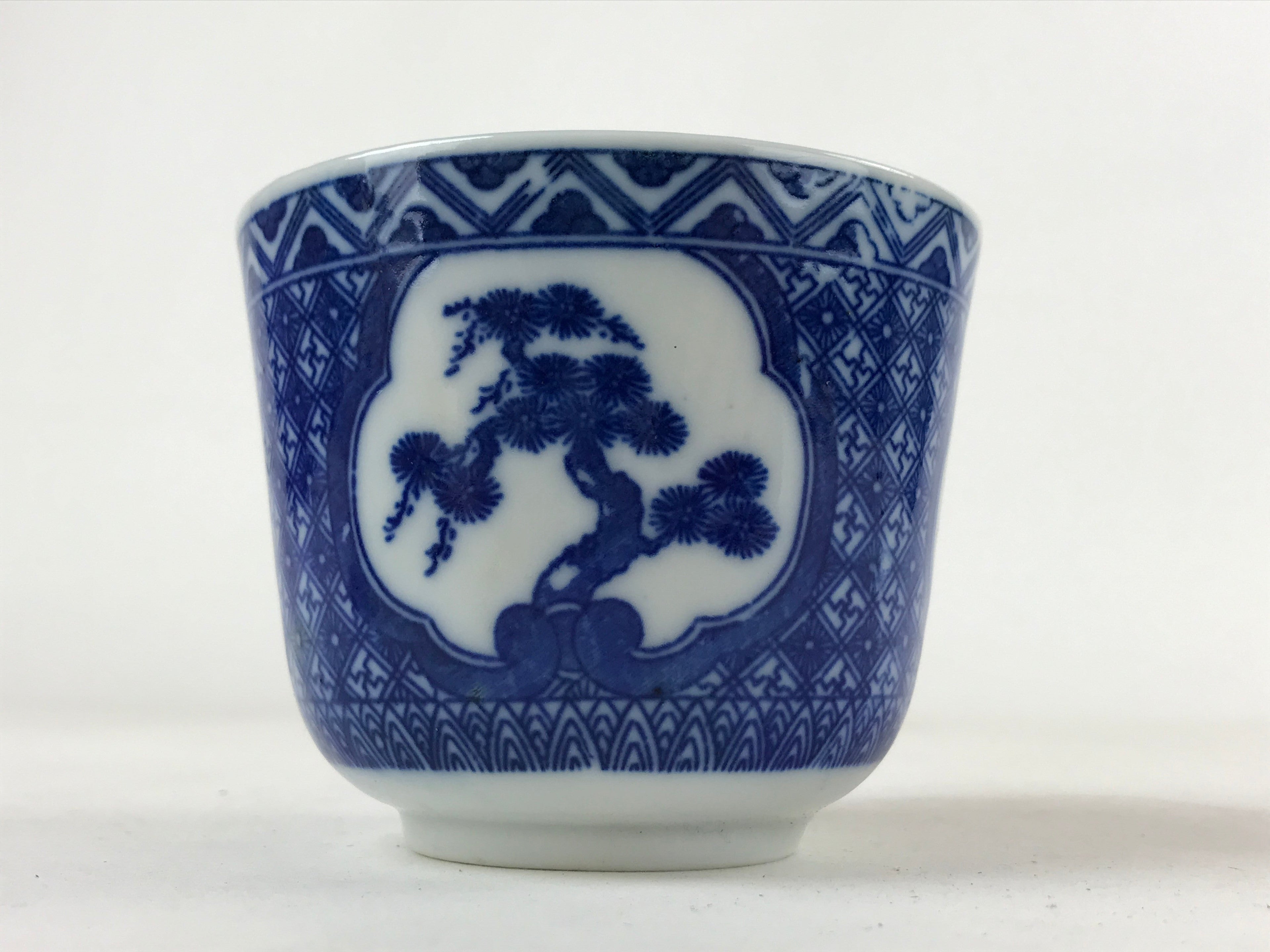 Japanese Ceramic Sometsuke Teacup Vtg Shochikubai White Blue Yunomi Sencha TC416
