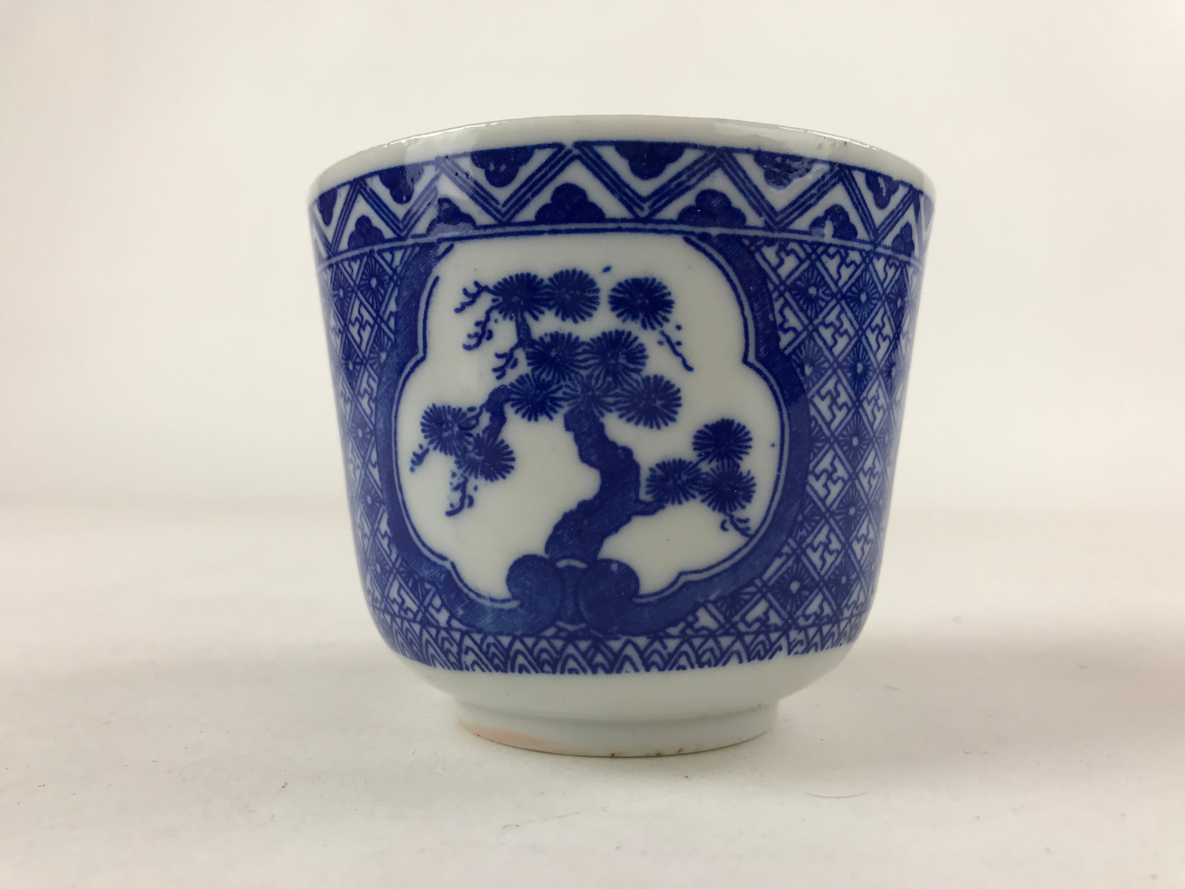 Japanese Ceramic Sometsuke Teacup Vtg Shochikubai White Blue Yunomi Sencha TC417