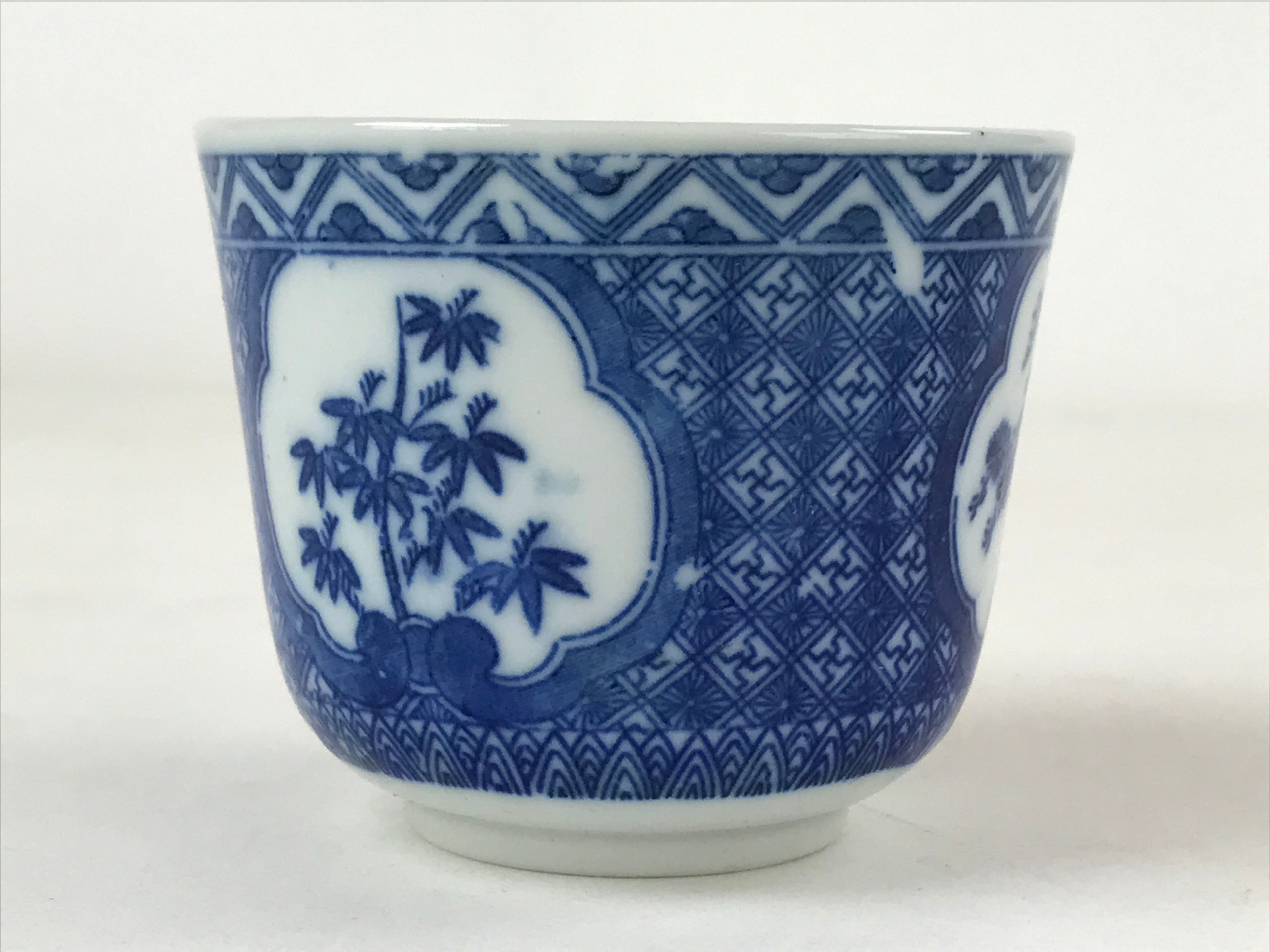 Japanese Ceramic Sometsuke Teacup Vtg Shochikubai White Blue Yunomi Sencha TC418