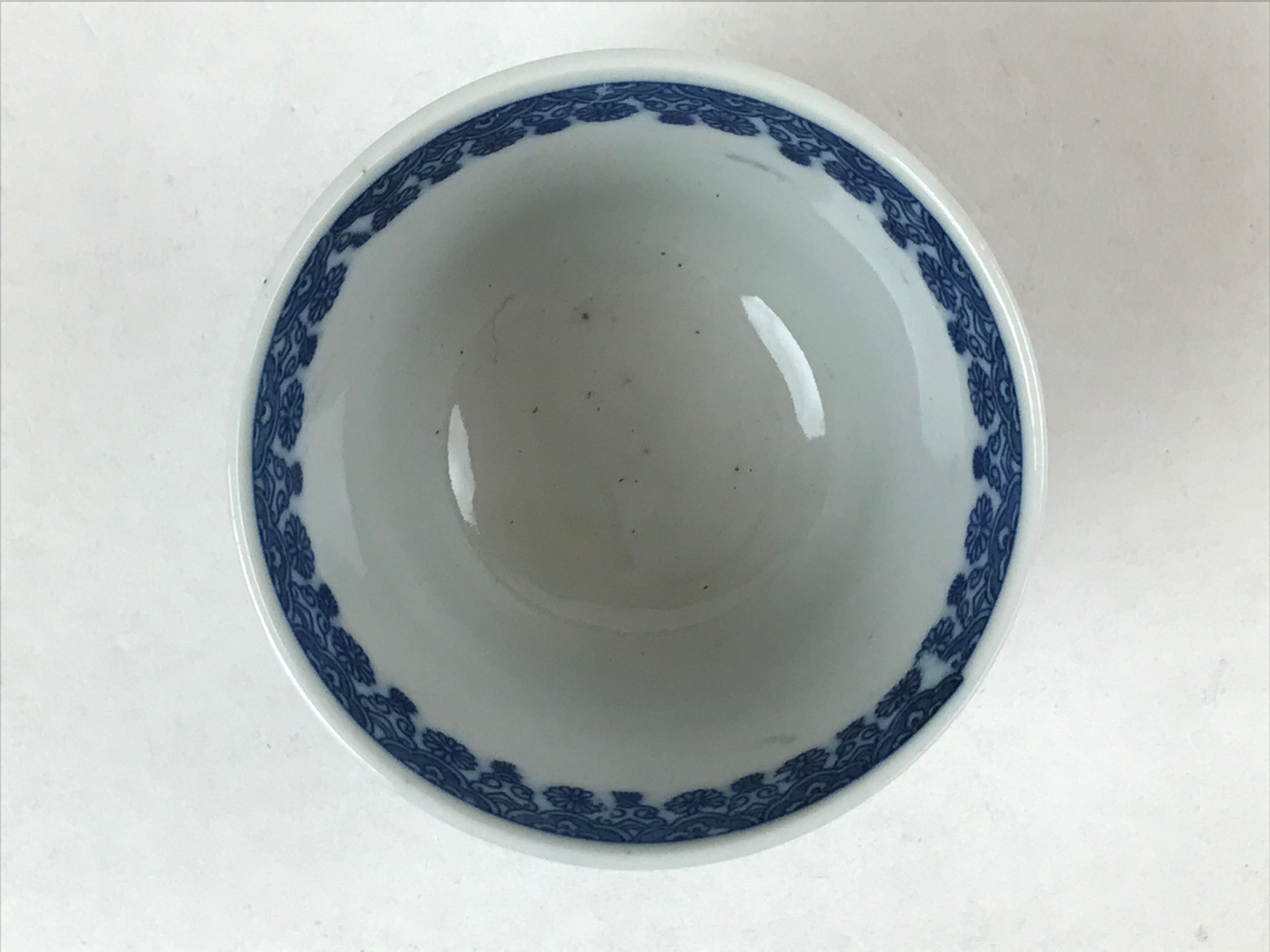 Japanese Ceramic Sometsuke Teacup Vtg Shochikubai White Blue Yunomi Sencha TC418
