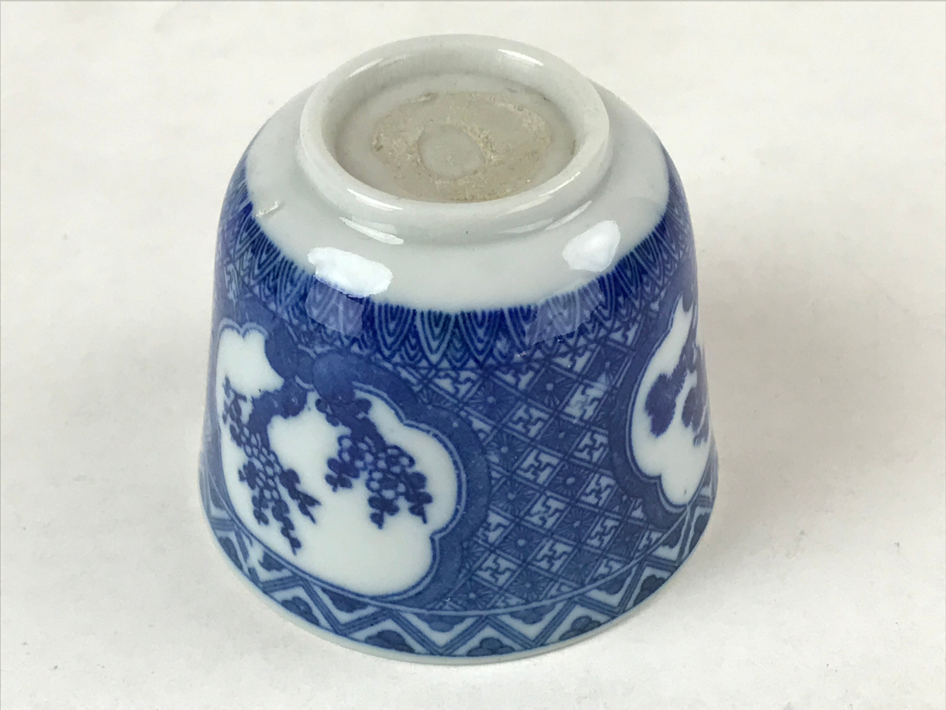 Japanese Ceramic Sometsuke Teacup Vtg Shochikubai White Blue Yunomi Sencha TC418