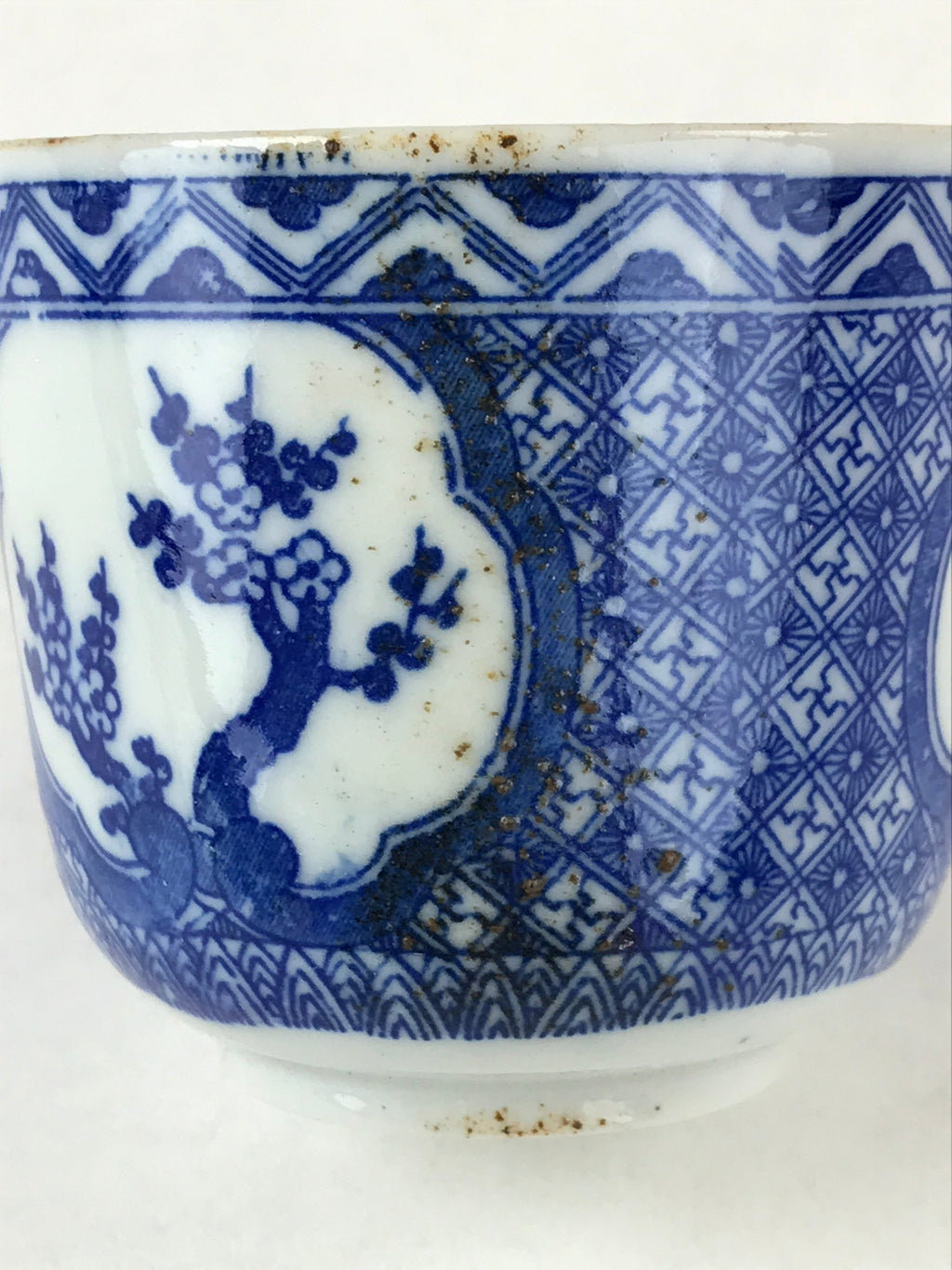Japanese Ceramic Sometsuke Teacup Vtg Shochikubai White Blue Yunomi Sencha TC419