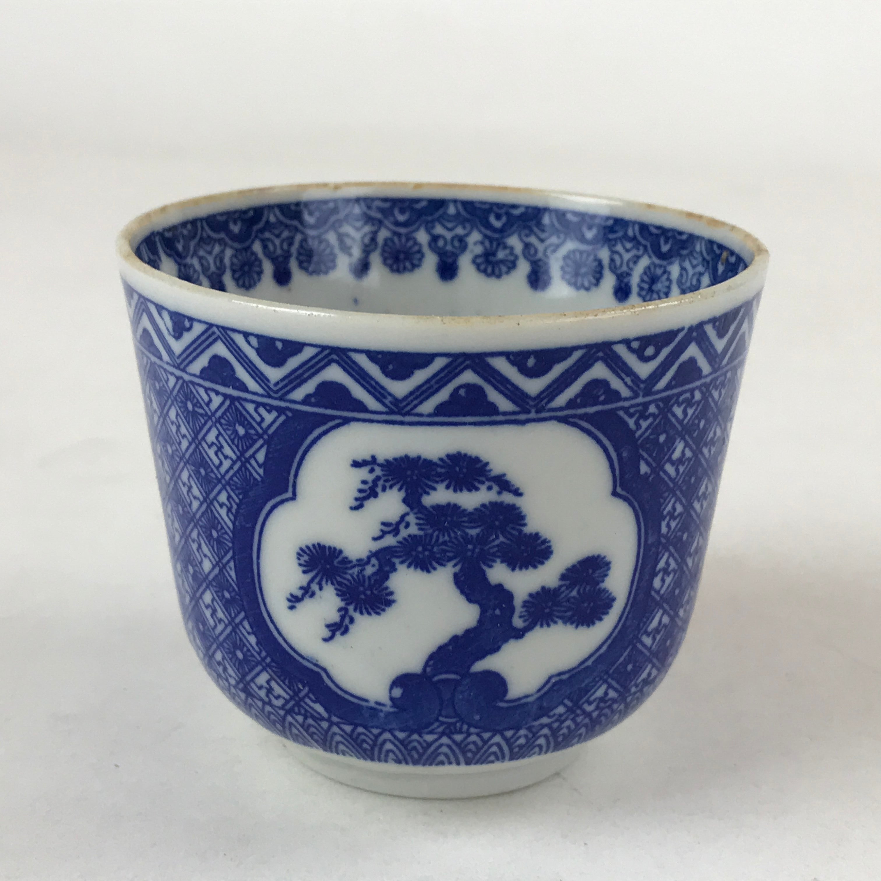 Japanese Ceramic Sometsuke Teacup Vtg Shochikubai White Blue Yunomi Sencha TC419