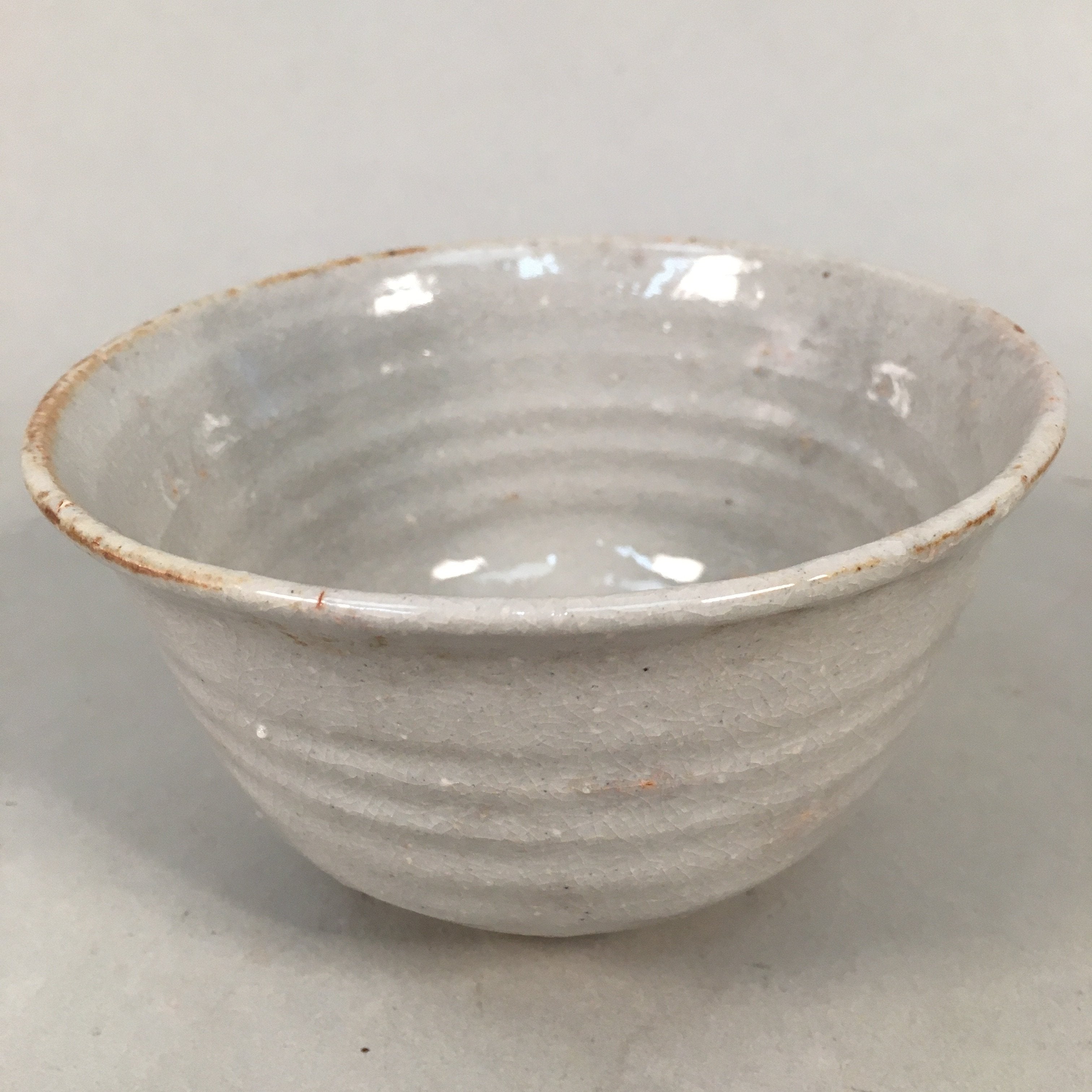 Japanese Ceramic Tea Ceremony Bowl Chawan Pottery Gray Crackle Glaze GTB659