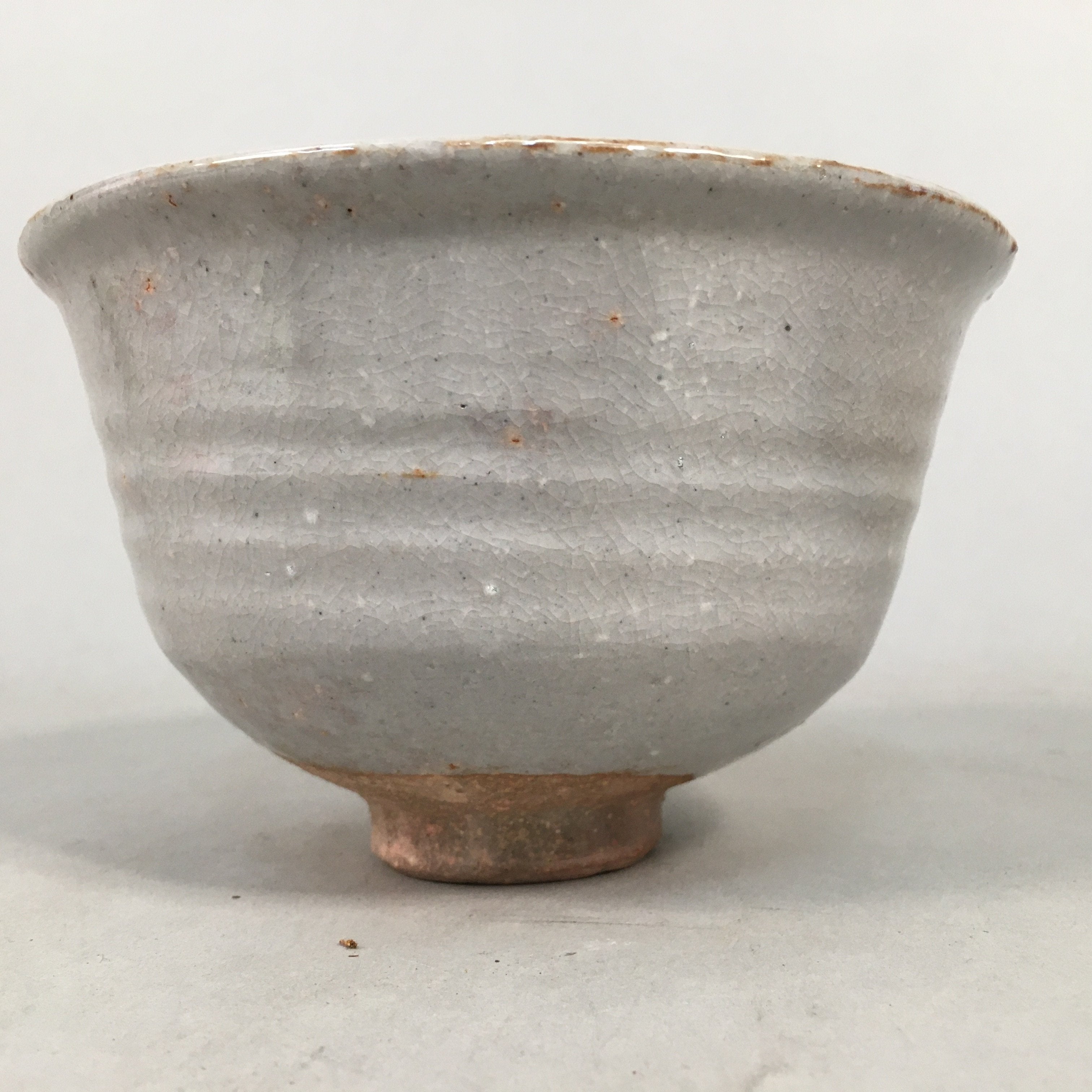 Japanese Ceramic Tea Ceremony Bowl Chawan Pottery Gray Crackle Glaze GTB659