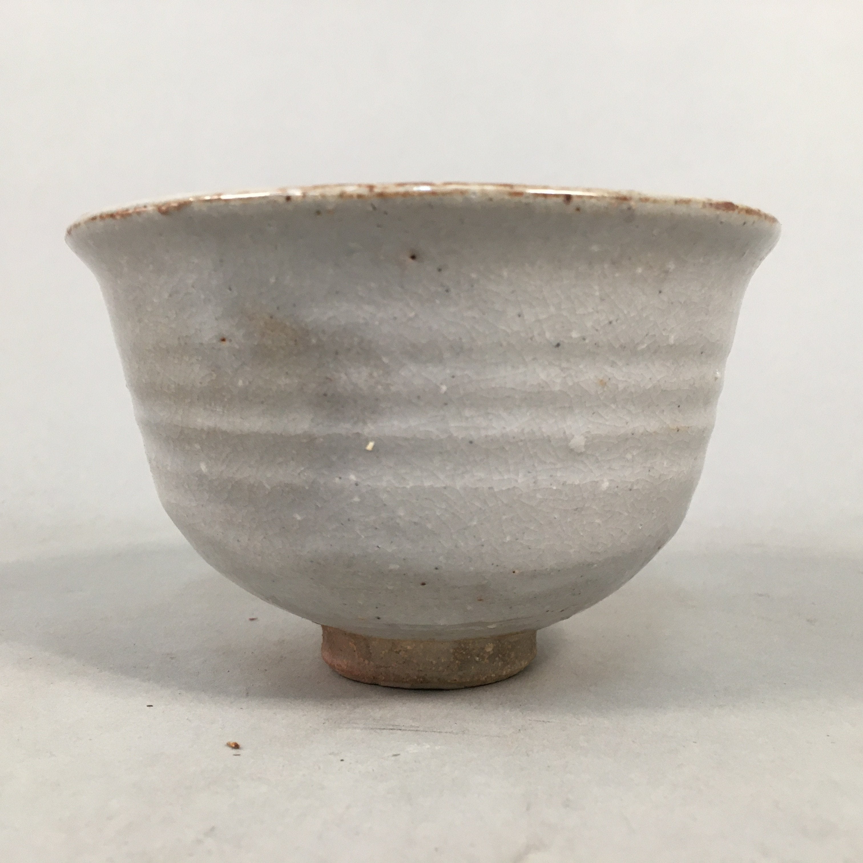 Japanese Ceramic Tea Ceremony Bowl Chawan Pottery Gray Crackle Glaze GTB659
