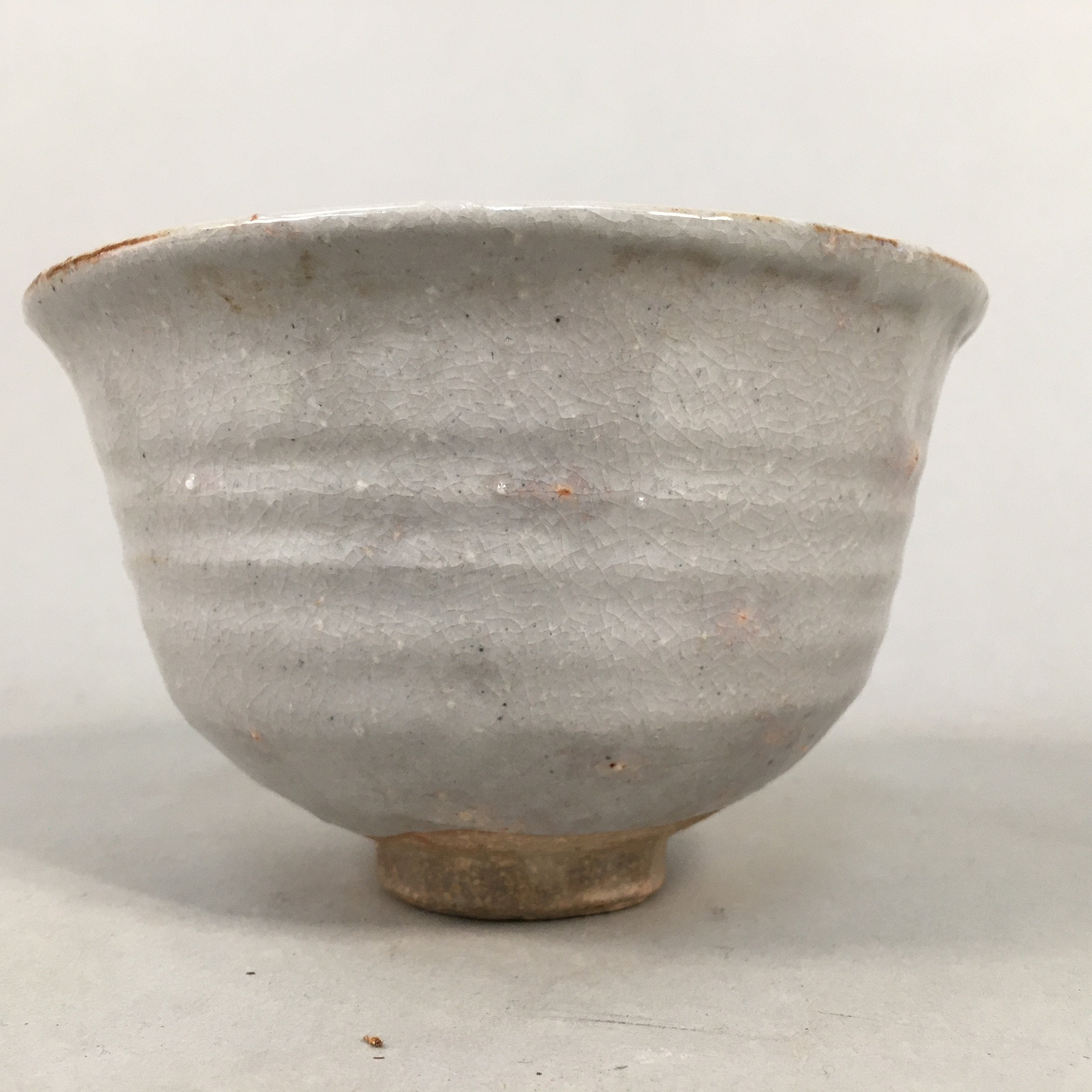 Japanese Ceramic Tea Ceremony Bowl Chawan Pottery Gray Crackle Glaze GTB659