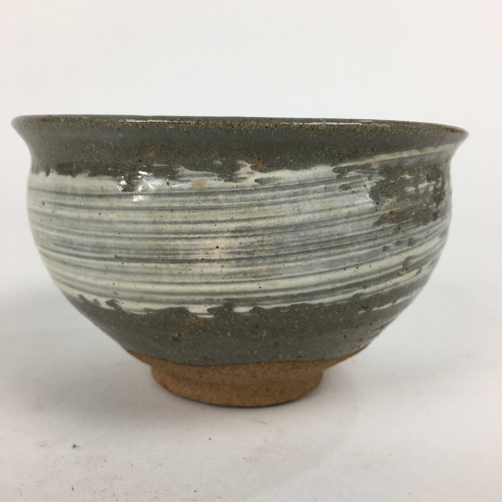 Japanese Ceramic Tea Ceremony Bowl Matcha Chawan Gray White Pottery GTB852