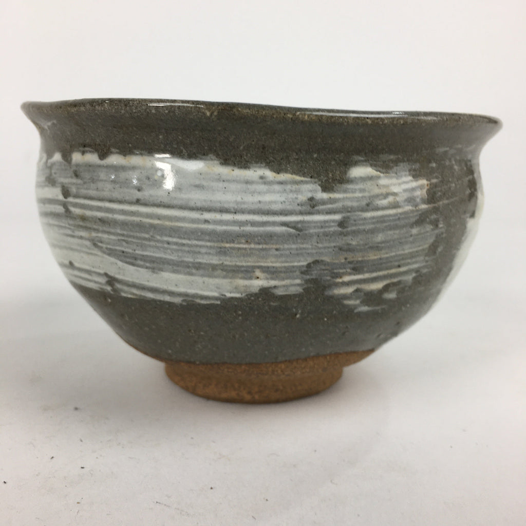 Japanese Ceramic Tea Ceremony Bowl Matcha Chawan Gray White Pottery GTB852