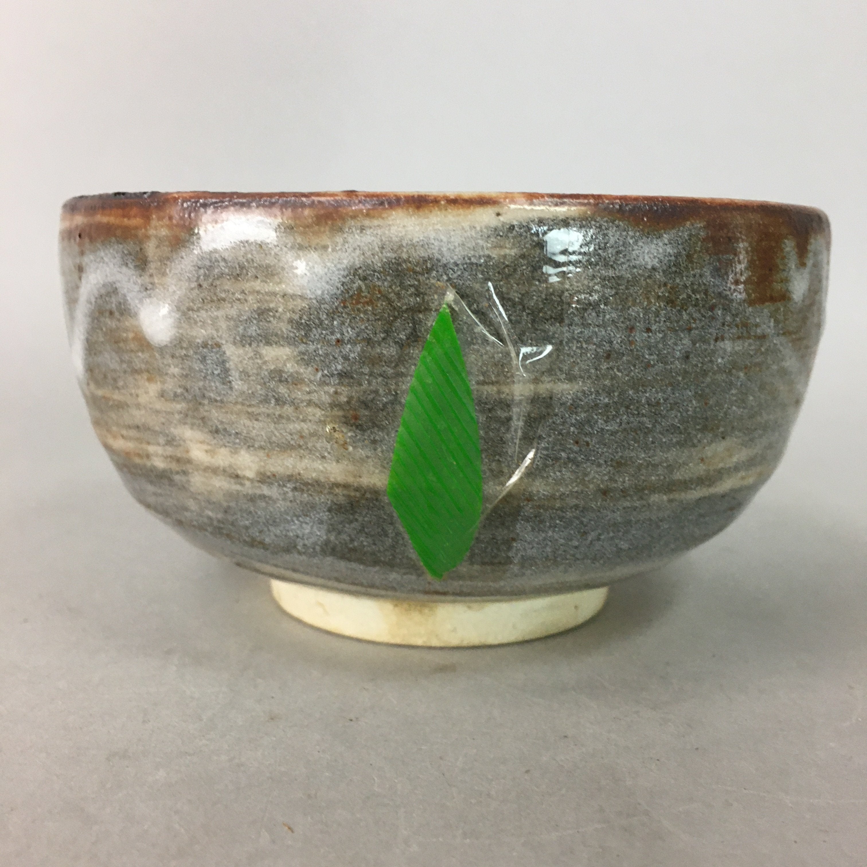 Japanese Ceramic Tea Ceremony Bowl Matcha Chawan Vtg Gray Brown Pottery GTB639