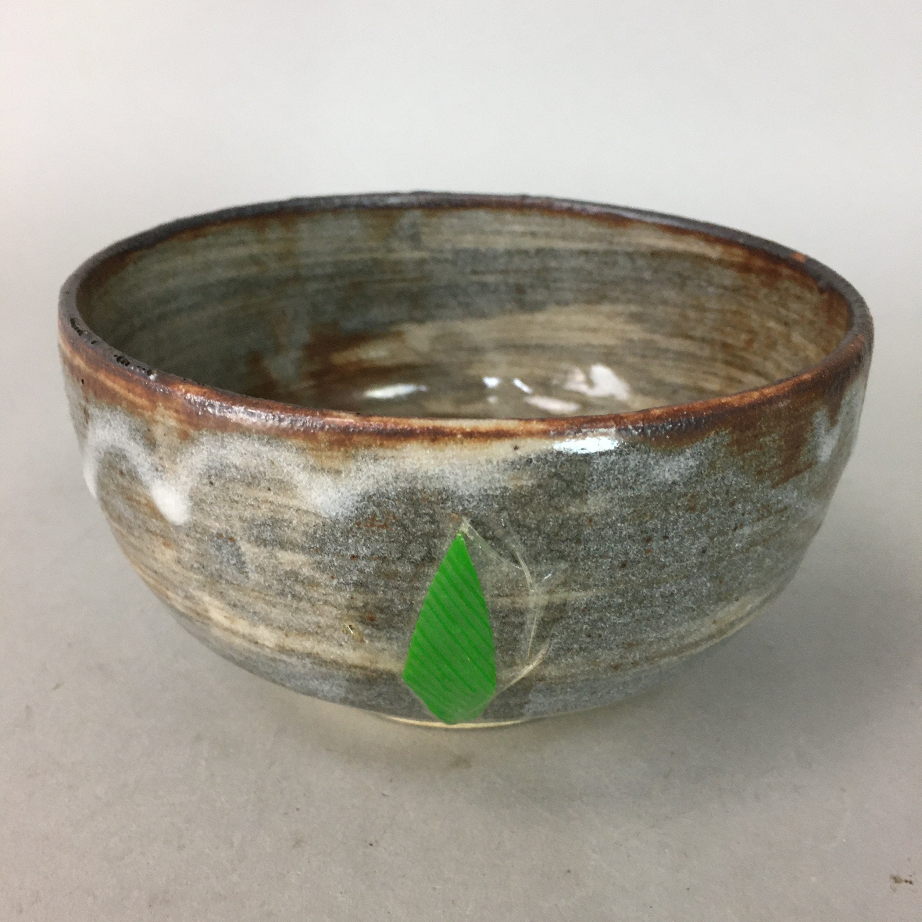 Japanese Ceramic Tea Ceremony Bowl Matcha Chawan Vtg Gray Brown Pottery GTB639