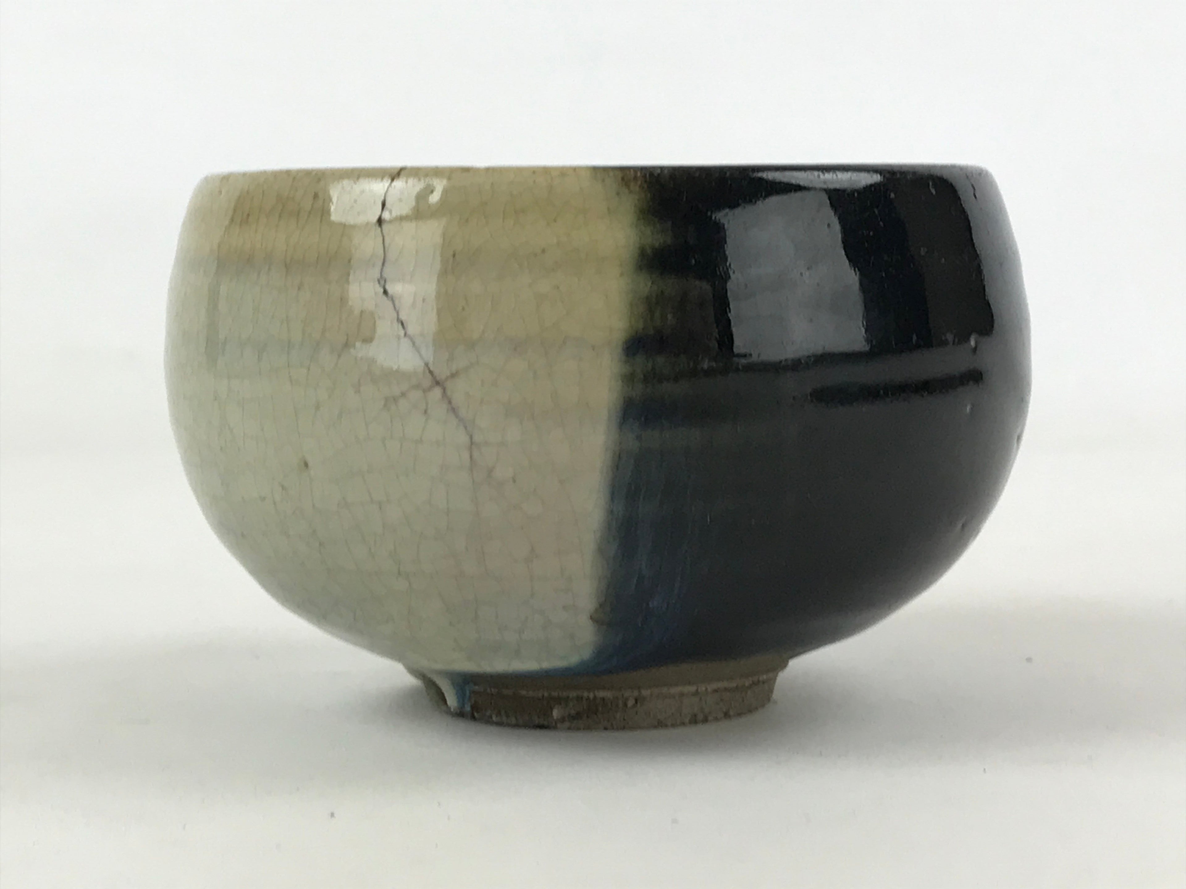 Japanese Ceramic Teacup Vtg Black Blue Grey Crackle Glaze Pottery Yunomi TC383