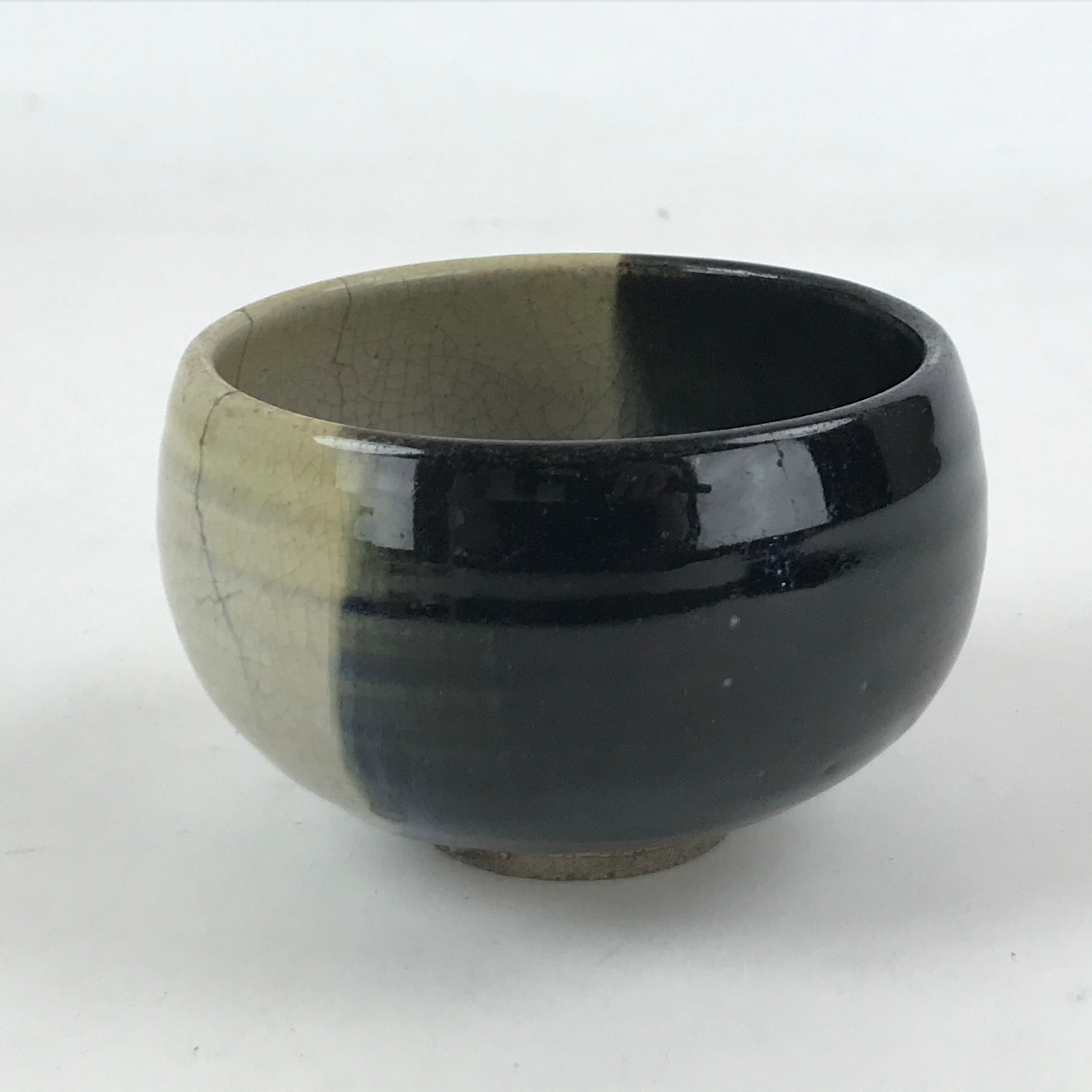 Japanese Ceramic Teacup Vtg Black Blue Grey Crackle Glaze Pottery Yunomi TC383