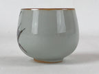 Japanese Ceramic Teacup Vtg Iris Flower Crackle Glaze White Yunomi Sencha TC404