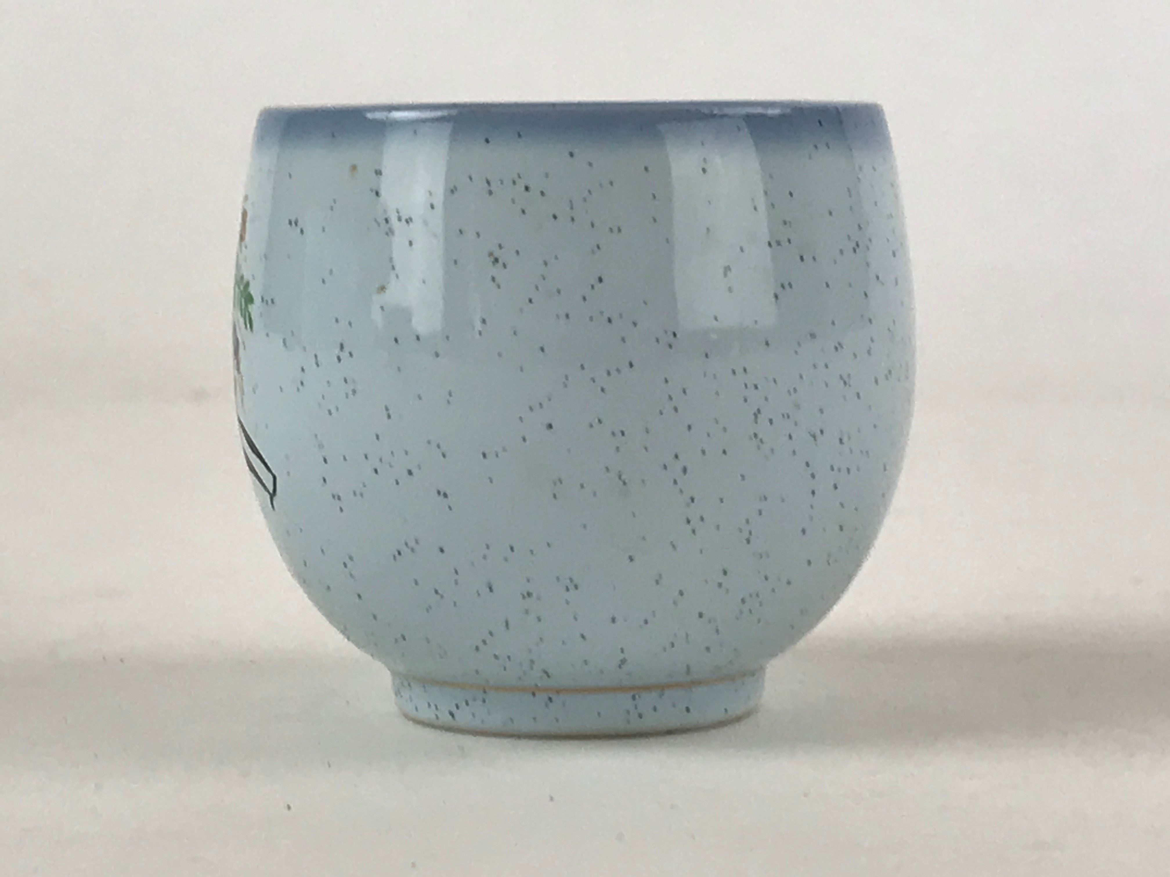 Japanese Ceramic Teacup Vtg Kutani Ware Yunomi Blue Flower Pottery TC391