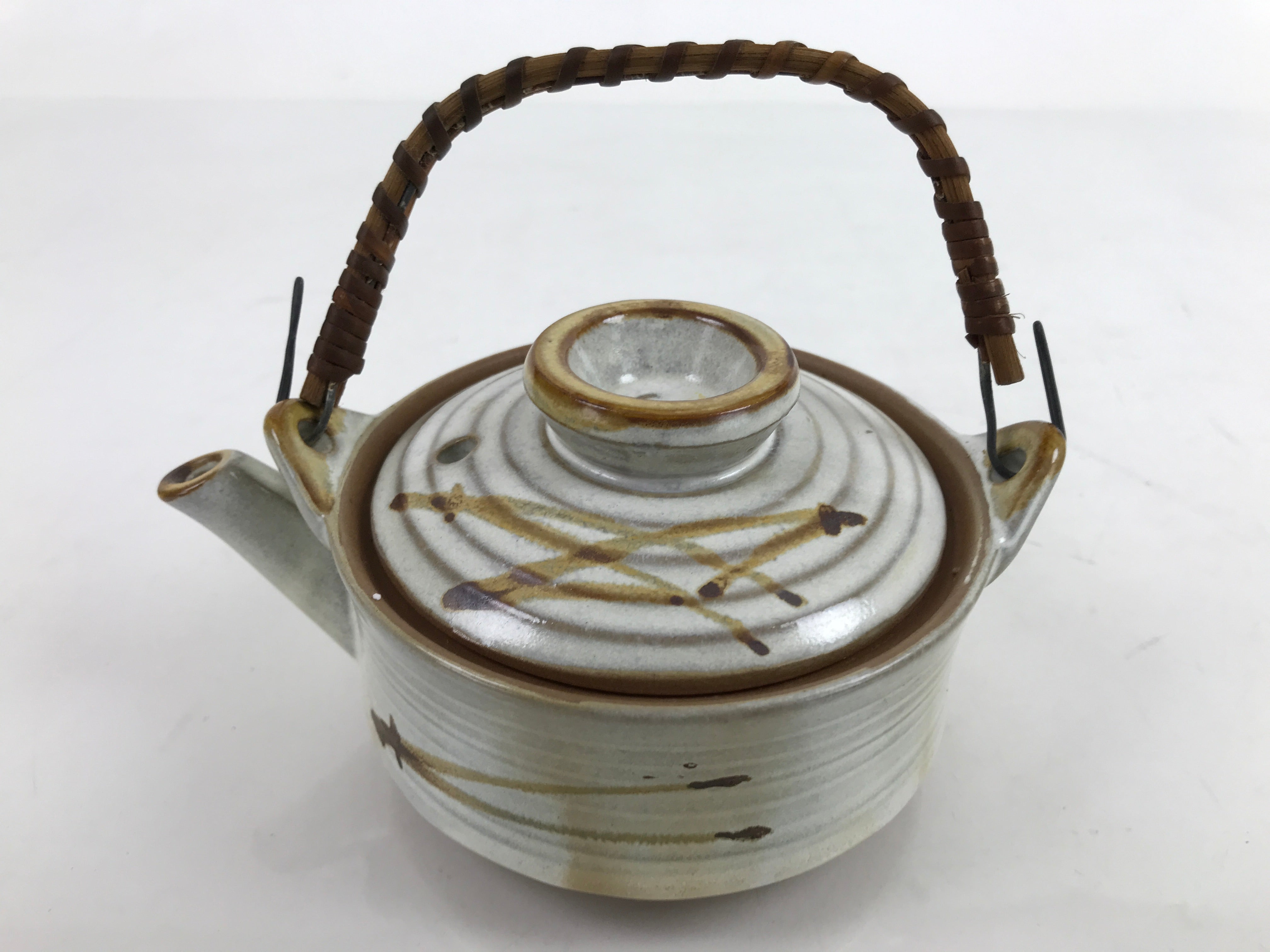 Japanese Ceramic Teapot Kyusu Reed Handle White Brown Pine Needle Design Y109