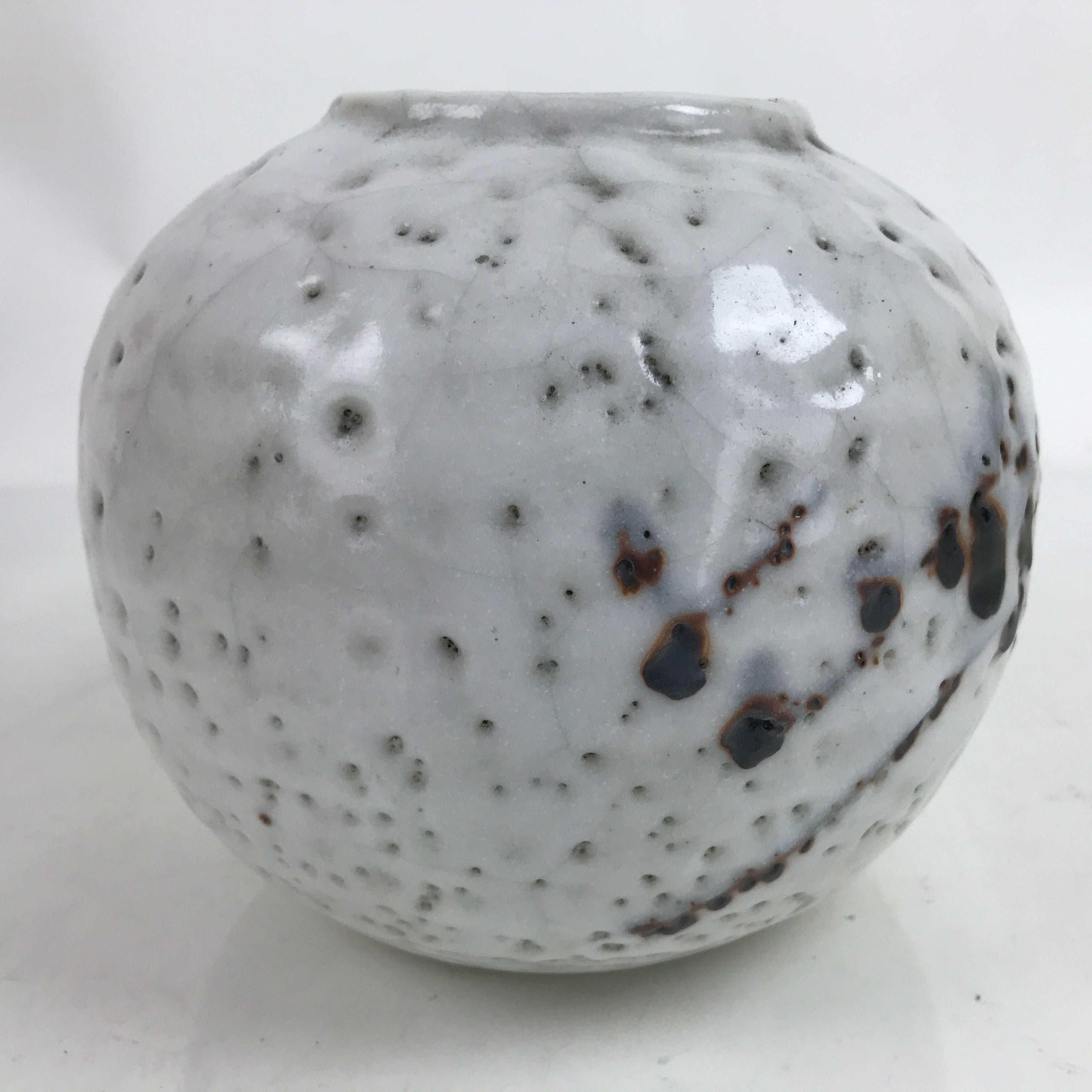 Japanese Ceramic Yuki Shino Ware Flower Vase Vtg Ikebana Kabin White Round FK119