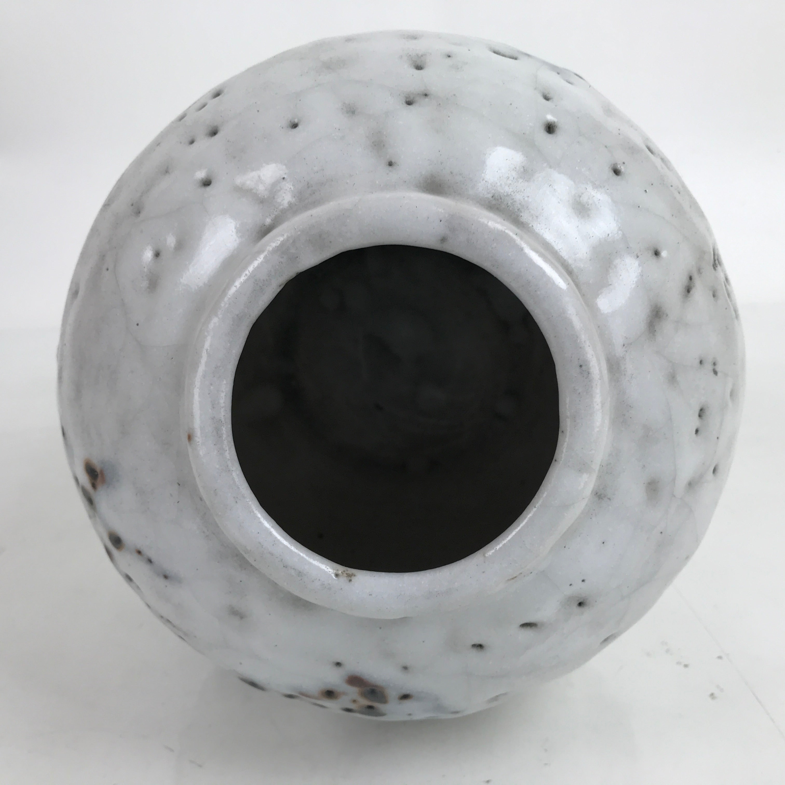 Japanese Ceramic Yuki Shino Ware Flower Vase Vtg Ikebana Kabin White Round FK119