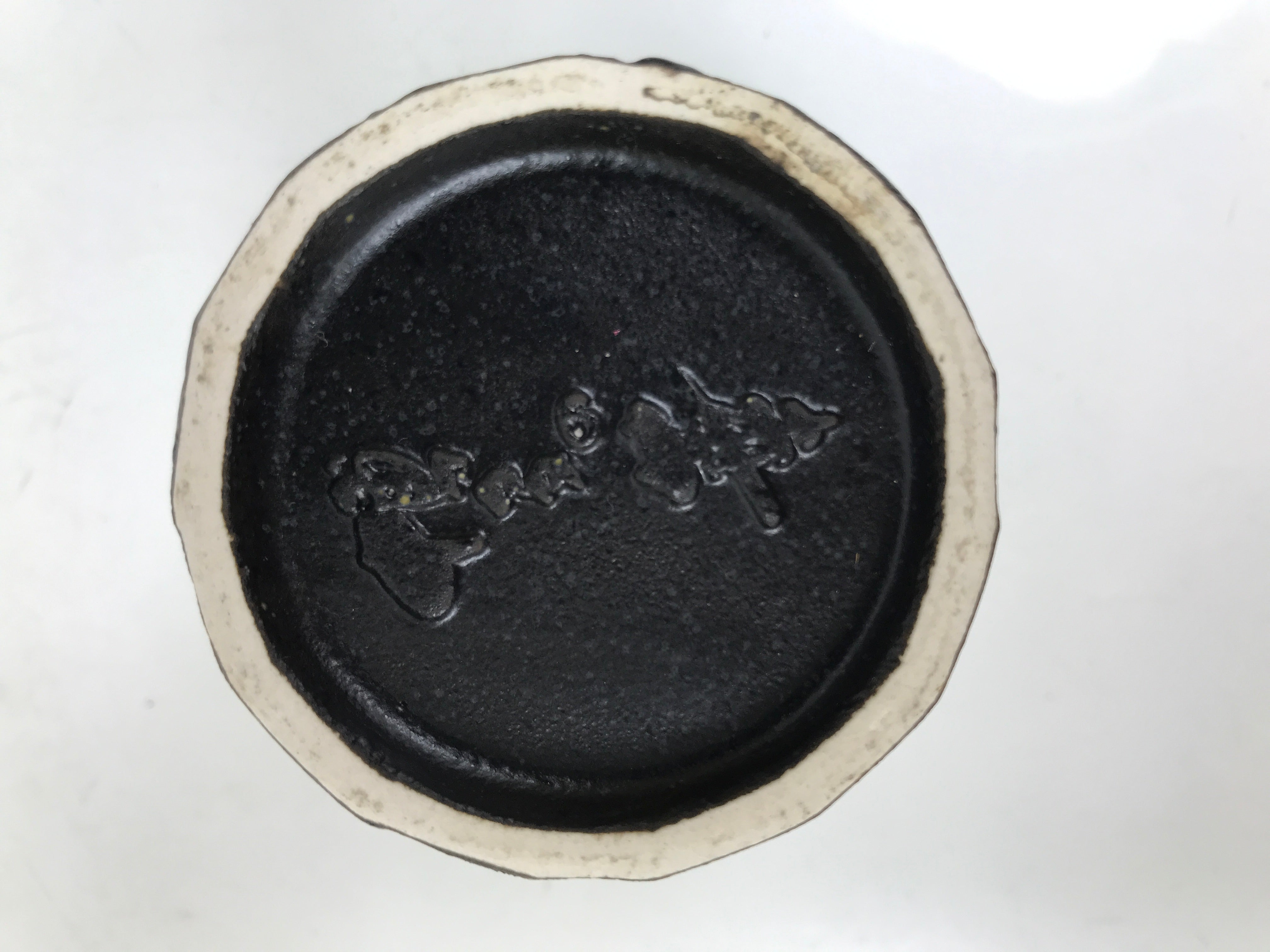 Japanese Ceramic Yunomi Teacup Simple Pottery Vtg Black Sencha Yakimono TC585