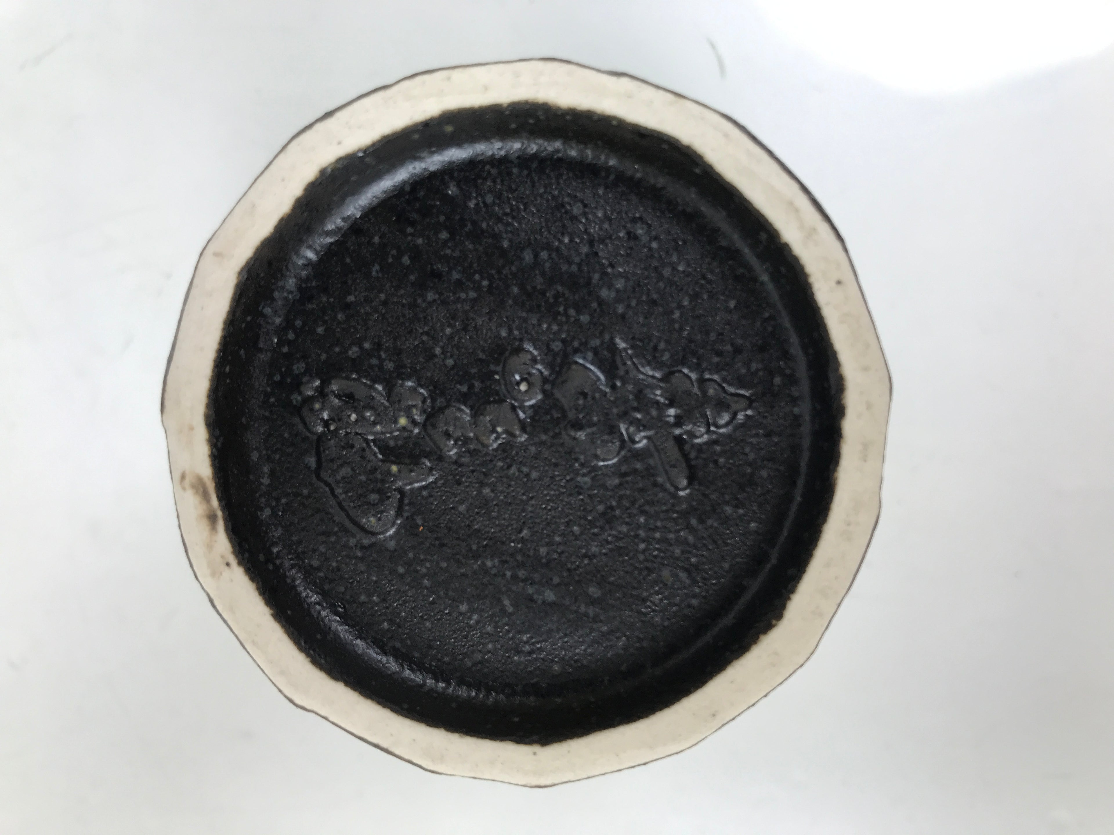 Japanese Ceramic Yunomi Teacup Simple Pottery Vtg Black Sencha Yakimono TC586