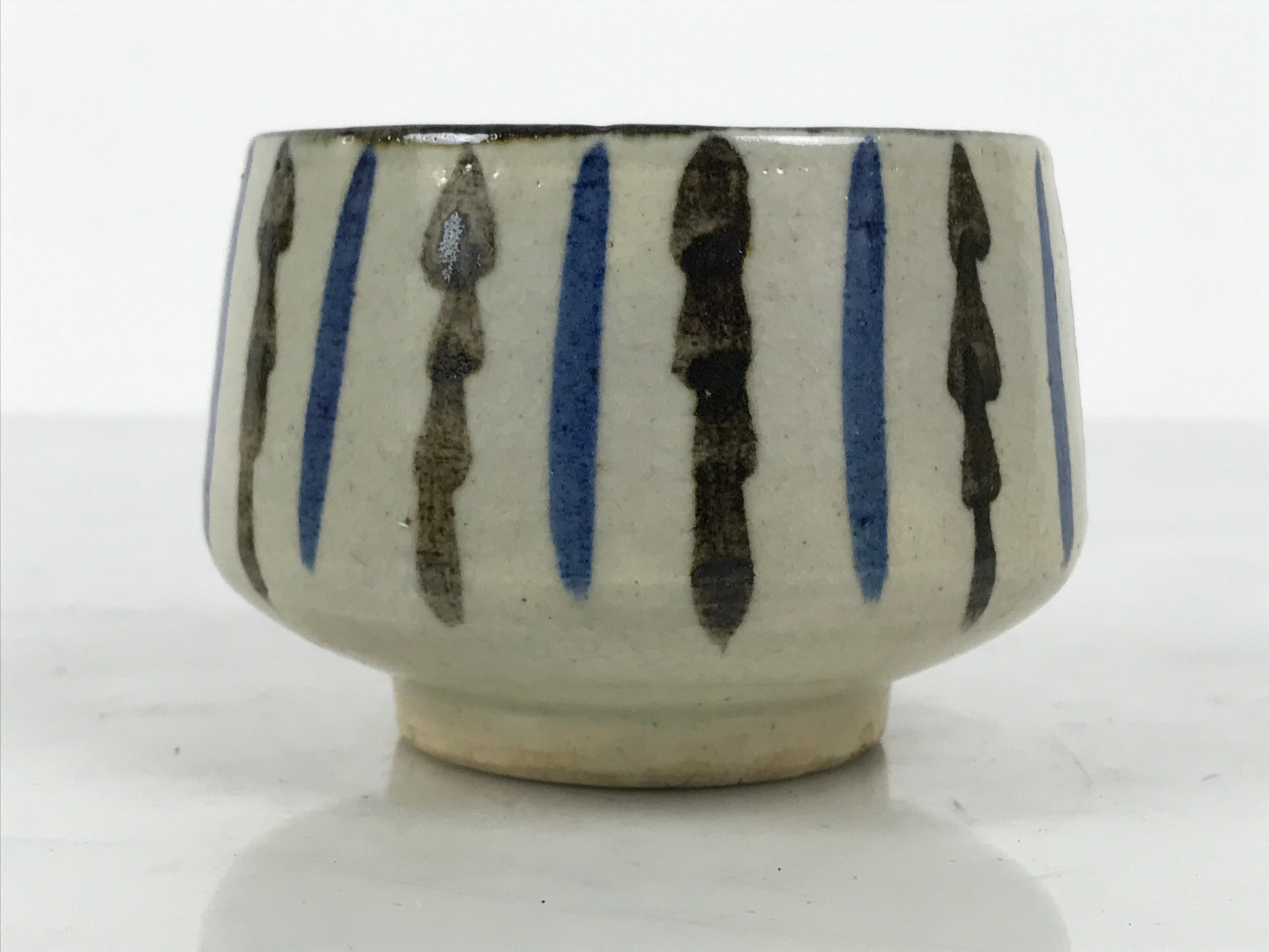 Japanese Ceramic Yunomi Teacup Vtg Pottery Sencha Beige Black Blue Stripe TC625
