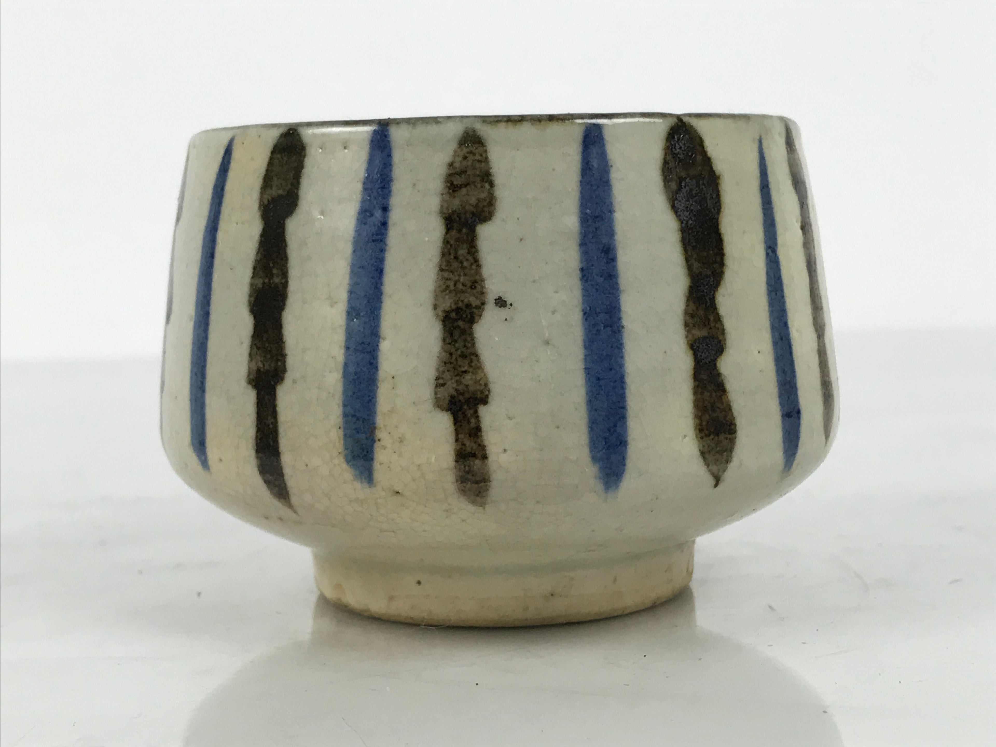 Japanese Ceramic Yunomi Teacup Vtg Pottery Sencha Beige Black Blue Stripe TC625