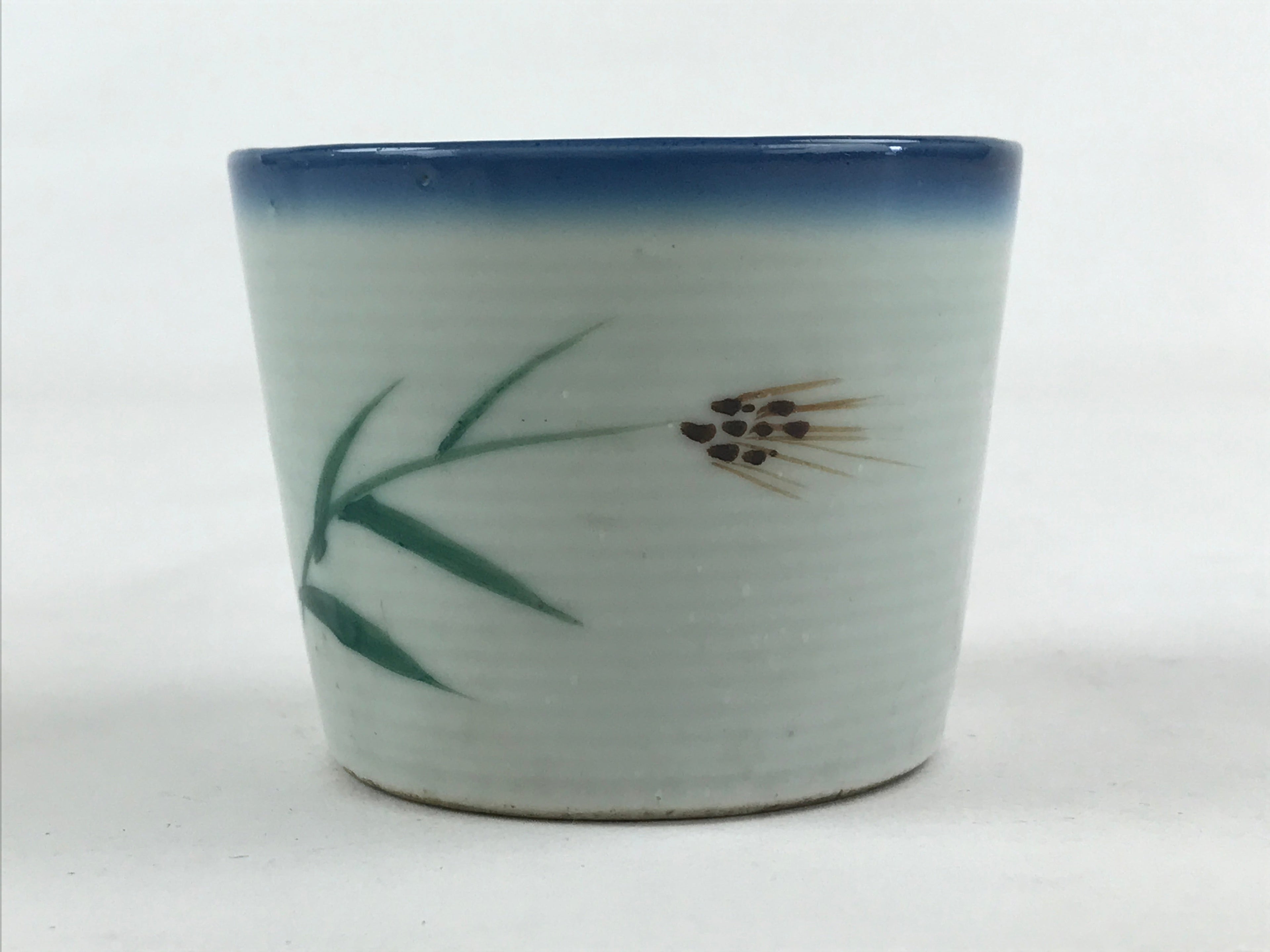 Japanese Ceramic Yunomi Teacup Vtg Pottery Simple Floral Design Blue TC357