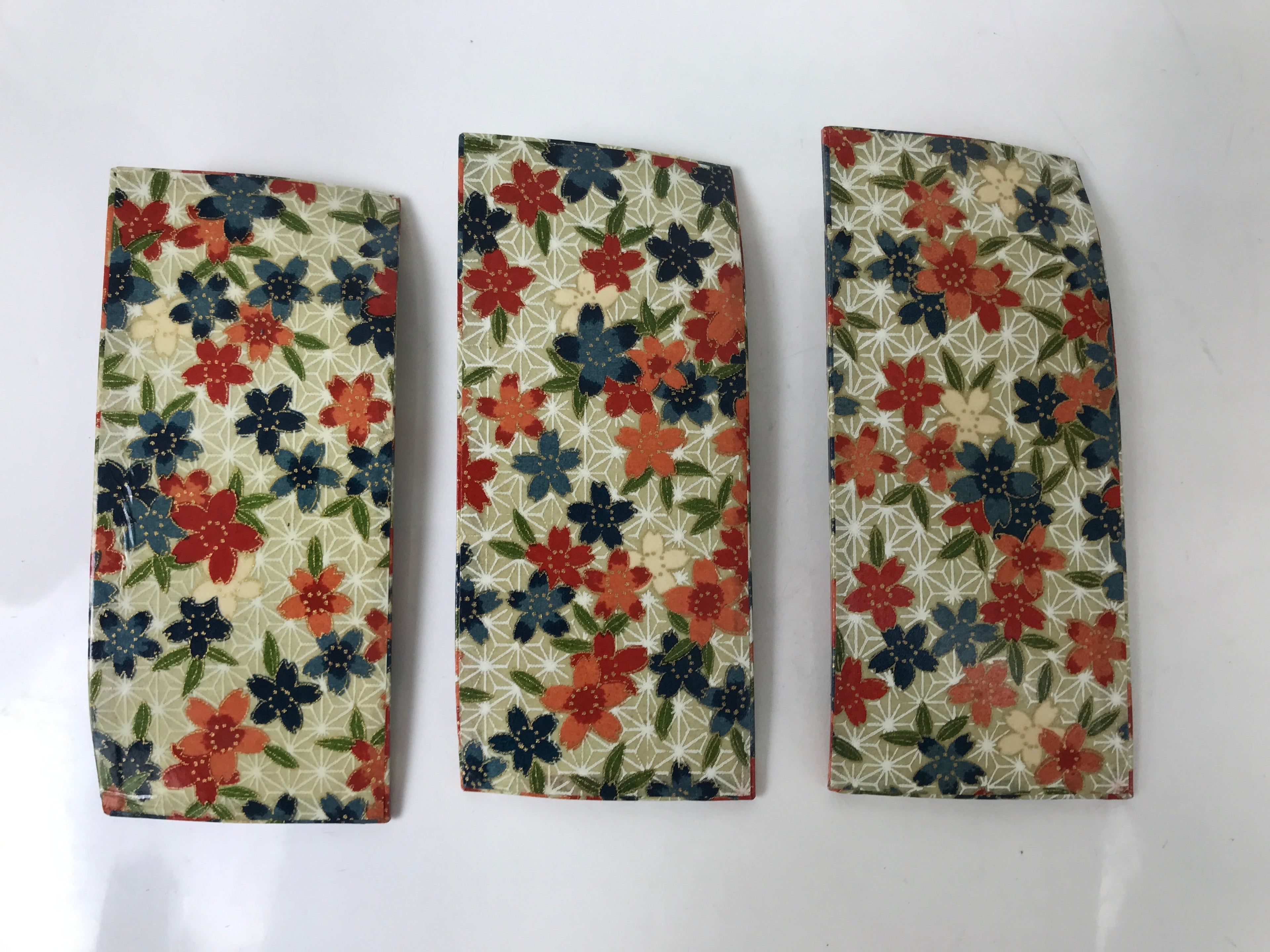 Japanese Chiyogami Paper Oshibori-Oki Wet Towel Tray 3pc Holder Sakura Red L390