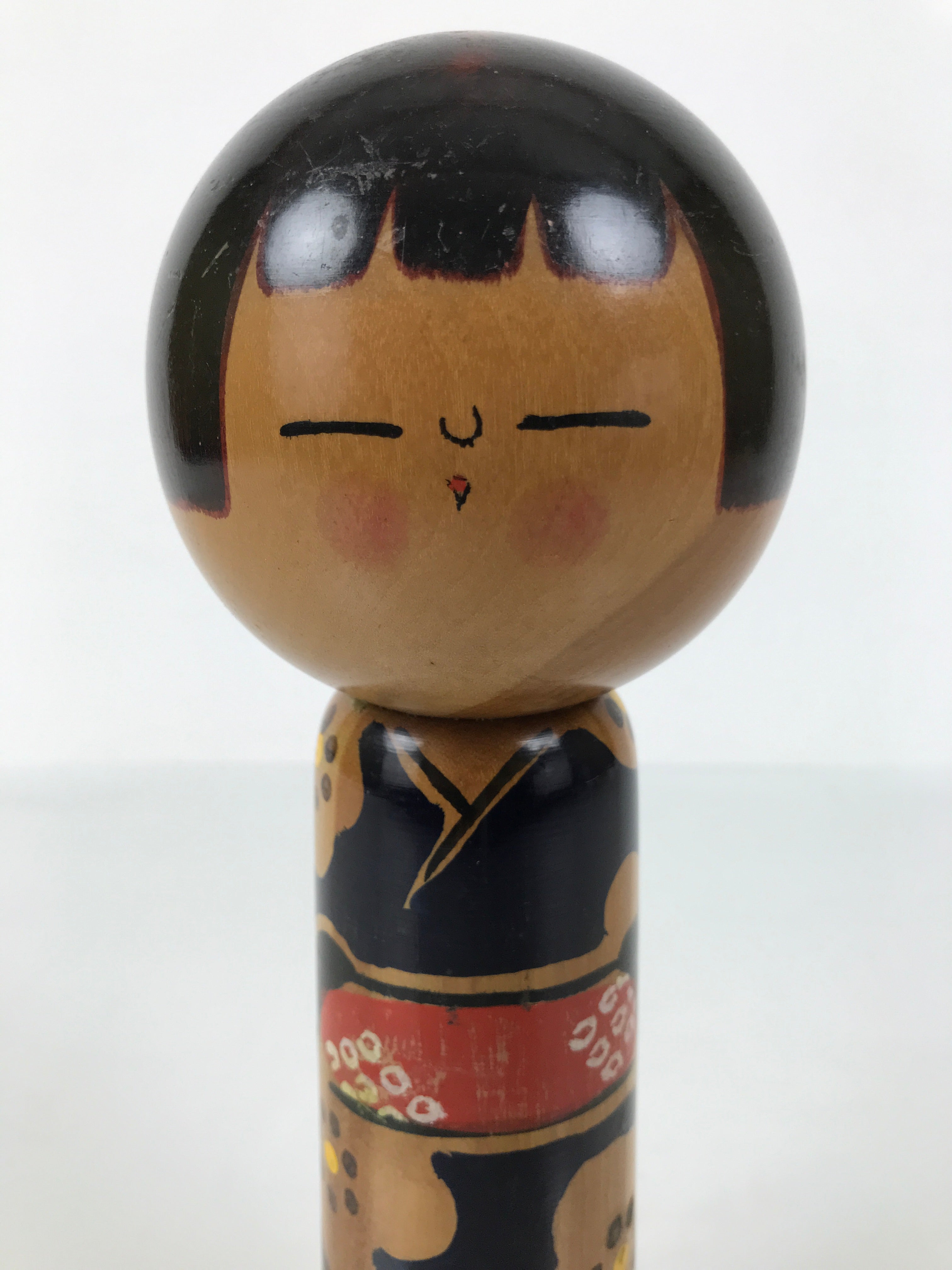 Japanese Classic Wooden Kokeshi Doll Vtg Black Red Brown Traditional Craft KF779