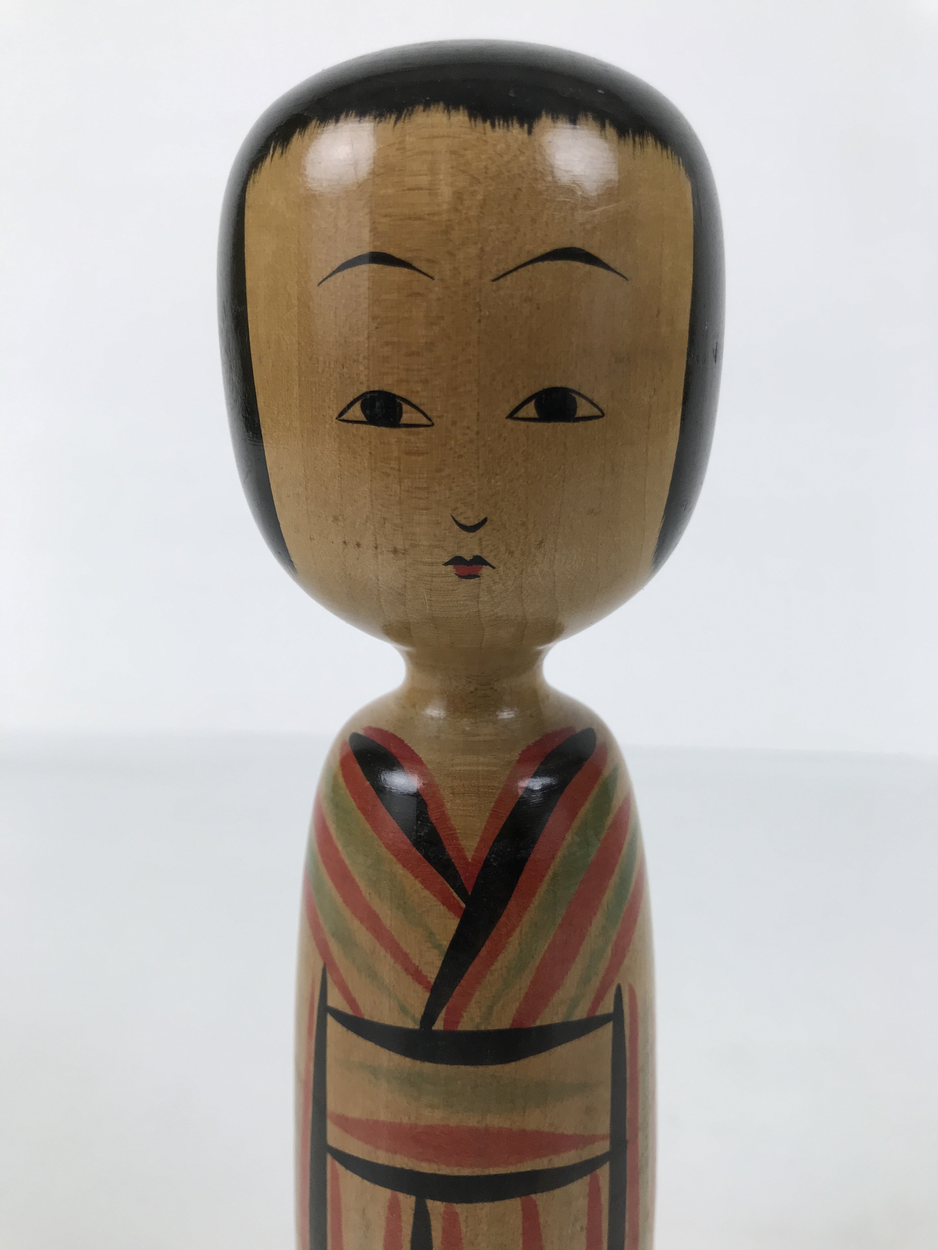 Japanese Classic Wooden Kokeshi Doll Vtg Black Red Brown Traditional Craft KF790