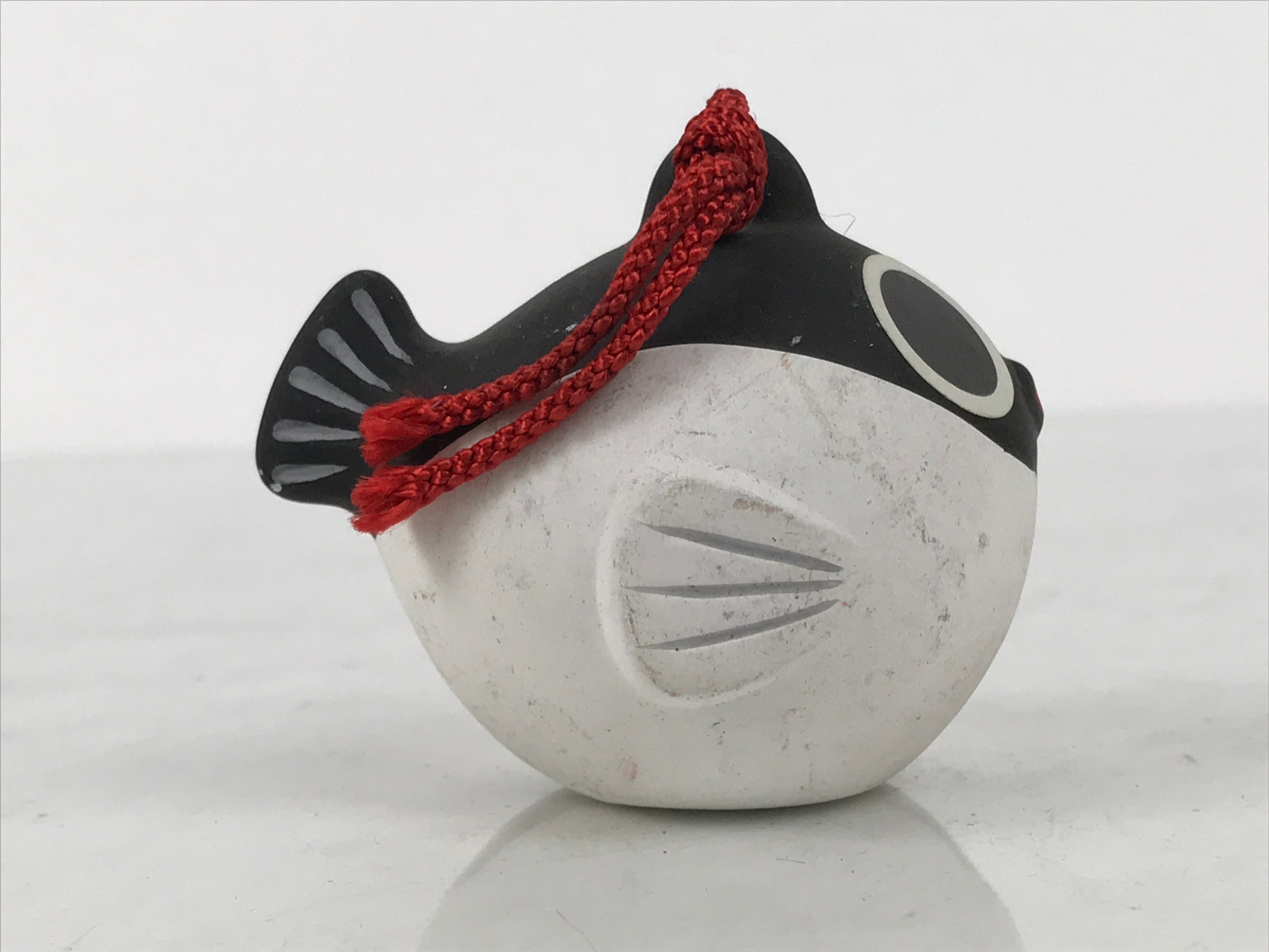 Japanese Clay Bell Dorei Puffer Fish Vtg Tsuchi-Suzu Fugu Black White DR675