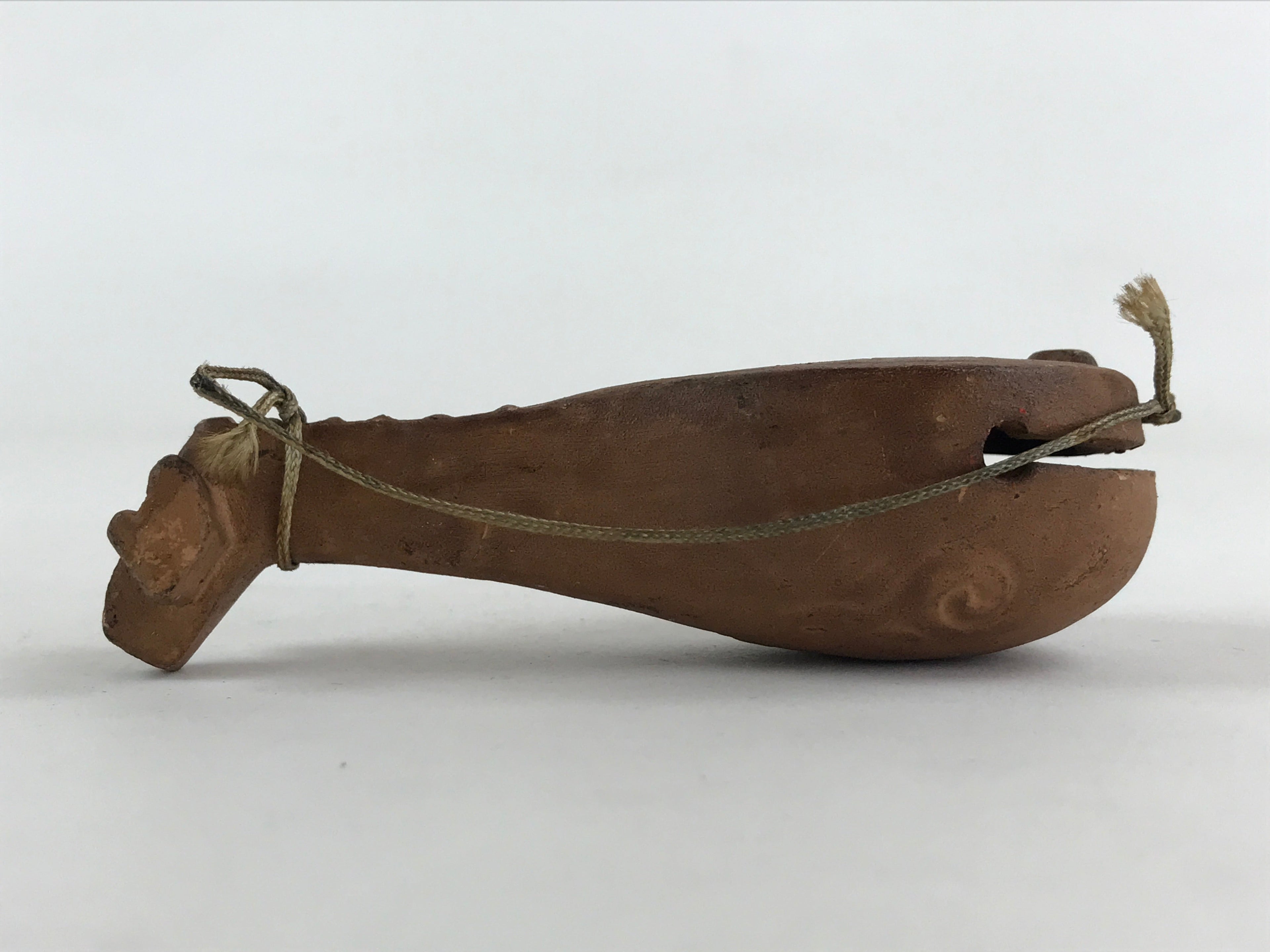 Japanese Clay Bell Dorei Tsuchi-Suzu Biwa Lute Vtg Kanji Brown Amulet DR481