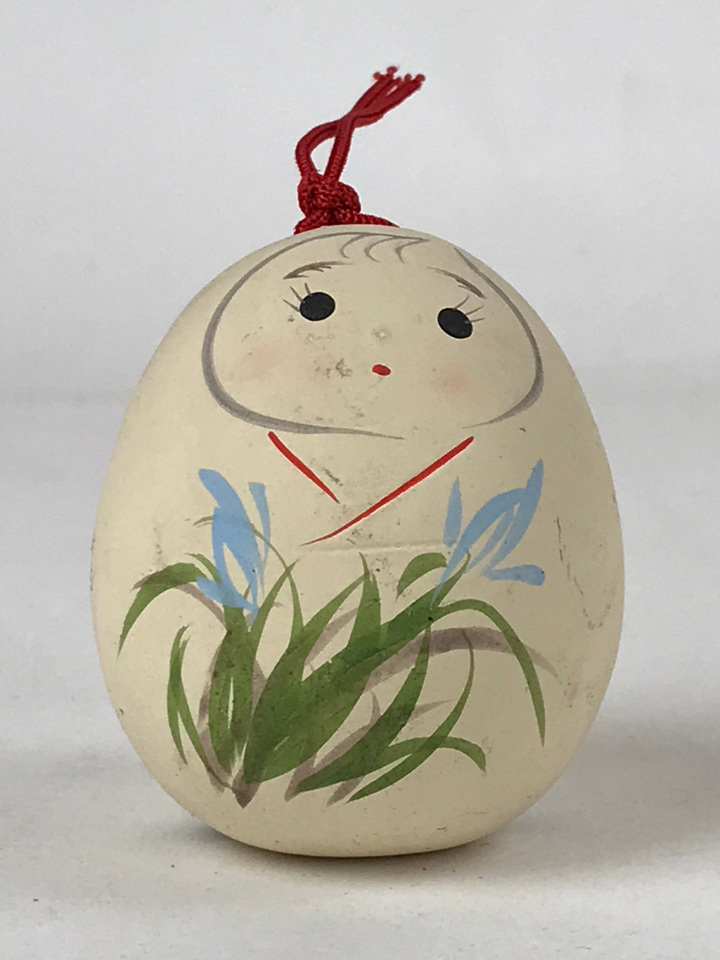 Japanese Clay Bell Dorei Vtg Tsuchi-Suzu Kimono Girl Daruma Flowers White DR502