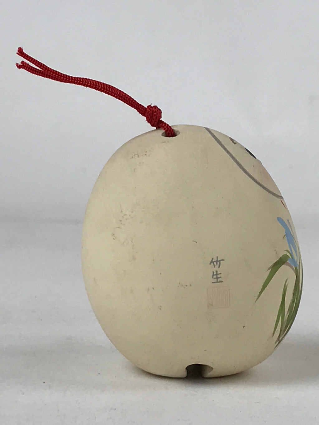 Japanese Clay Bell Dorei Vtg Tsuchi-Suzu Kimono Girl Daruma Flowers White DR502