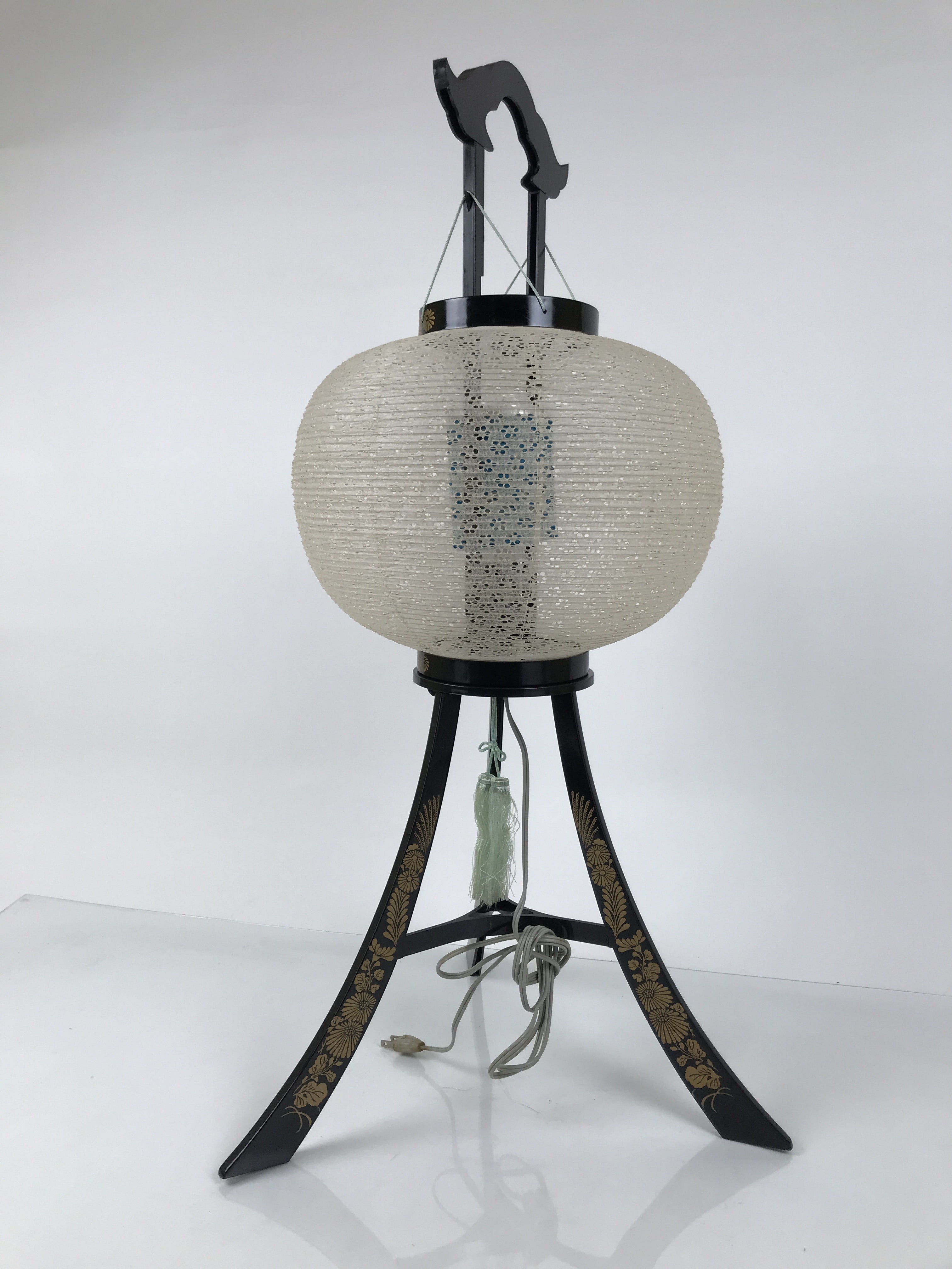 Japanese Electric Gifu Lantern 3 Legs Stand Vtg Obon Flowers Pierced White LT96