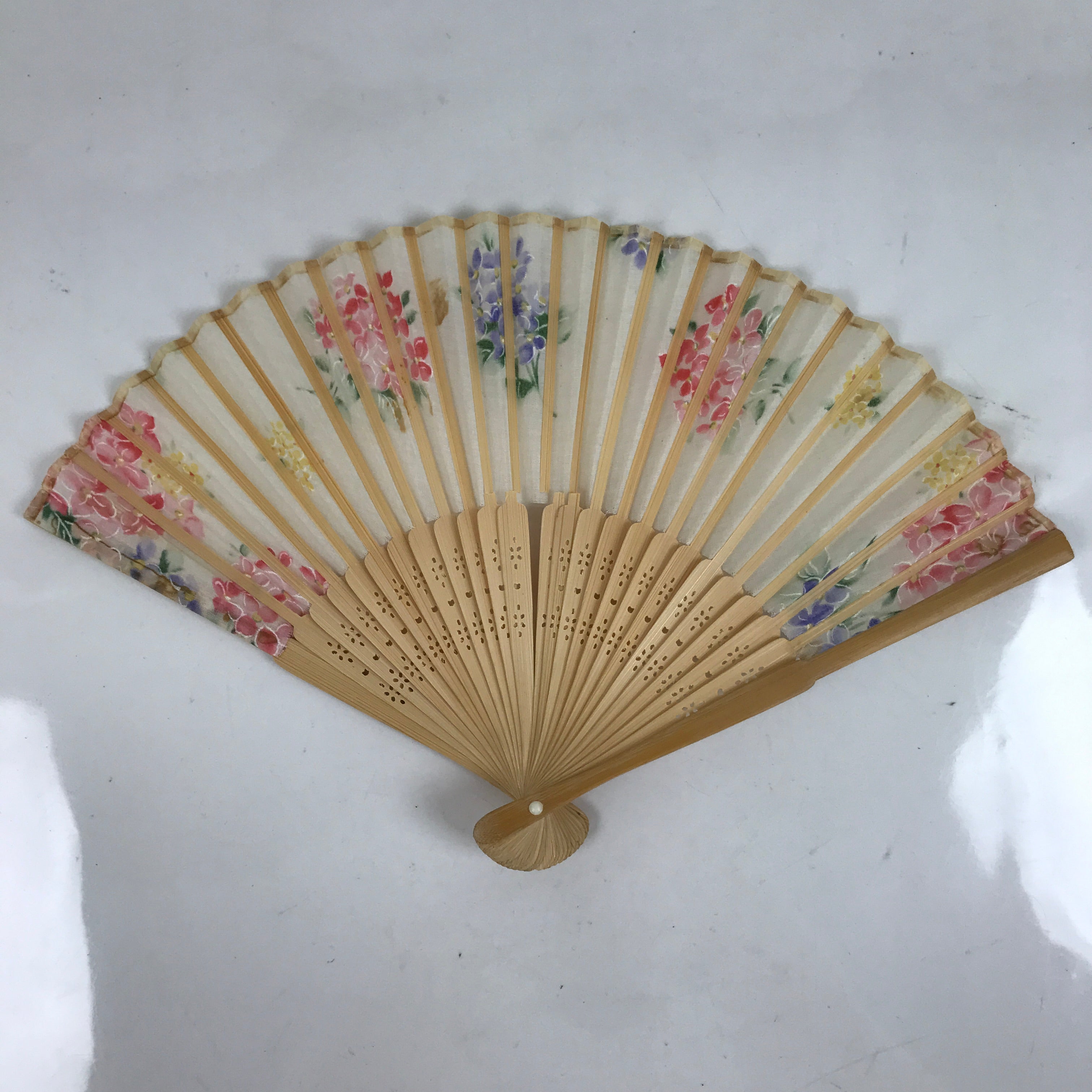 Japanese Fabric Folding Fan Sensu Bamboo Frame Floral Hydrangea Ajisai 4D832