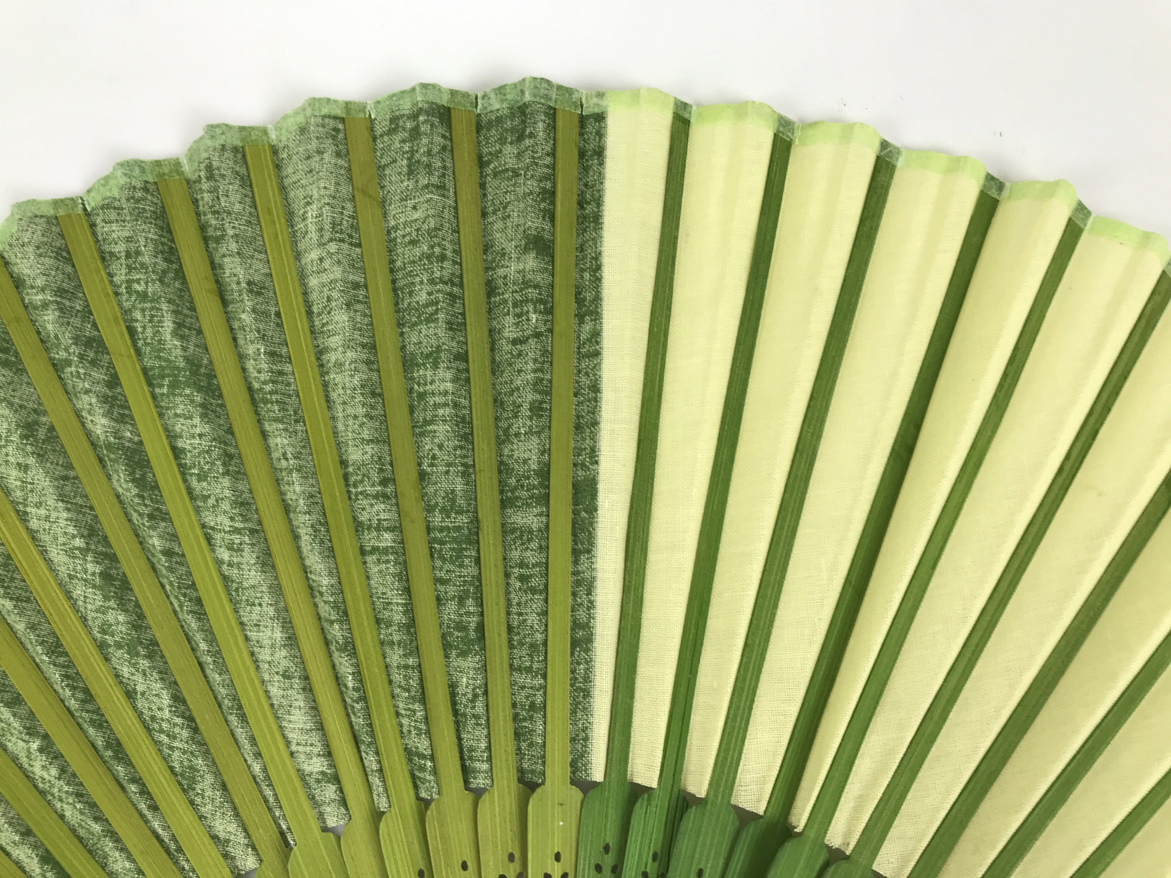 Japanese Fabric Folding Fan Sensu Vtg Bamboo Frame Light Dark Green Block 5D4