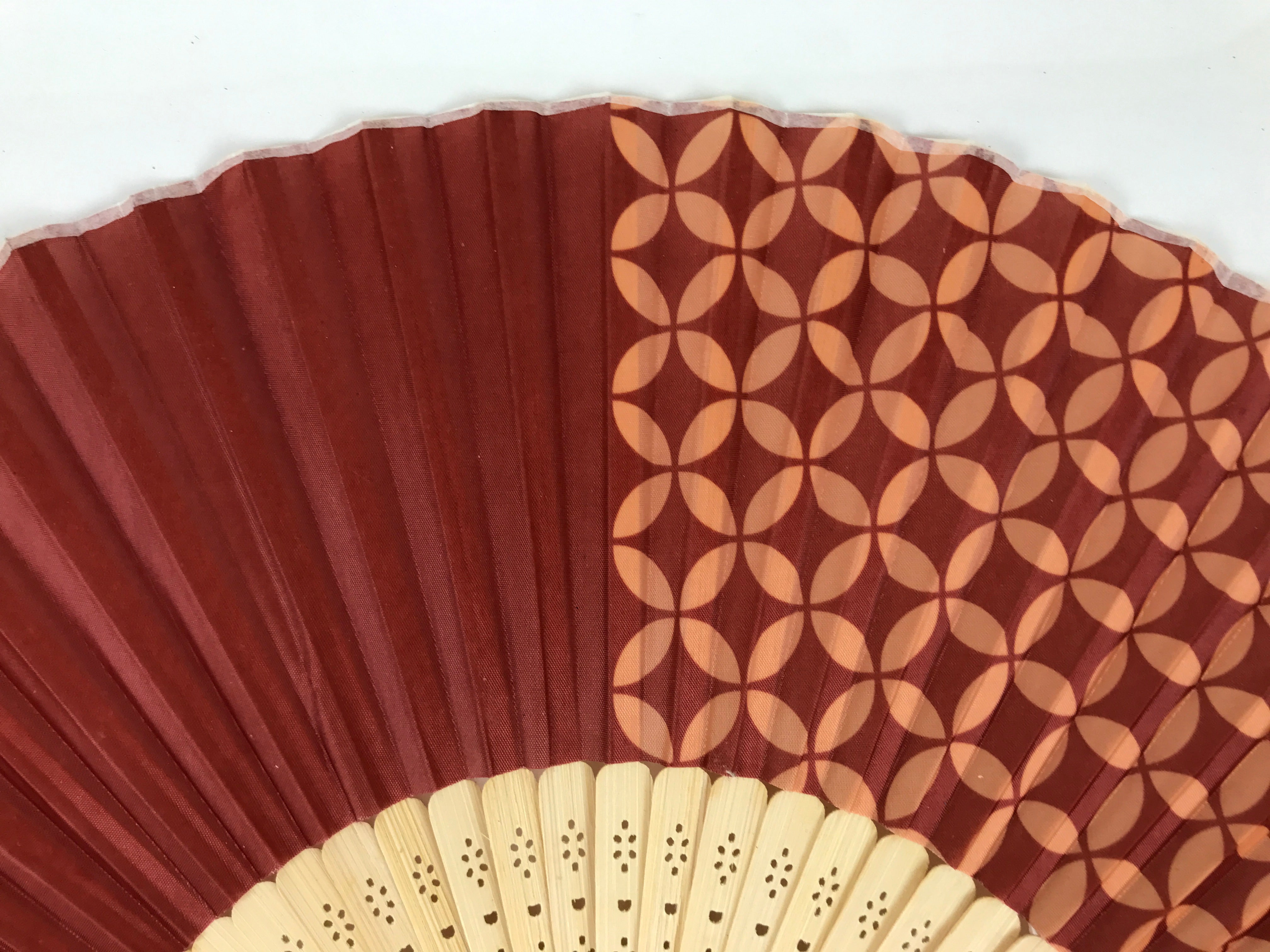 Japanese Fabric Folding Fan Sensu Vtg Bamboo Frame Red Traditional Shippo 4D916