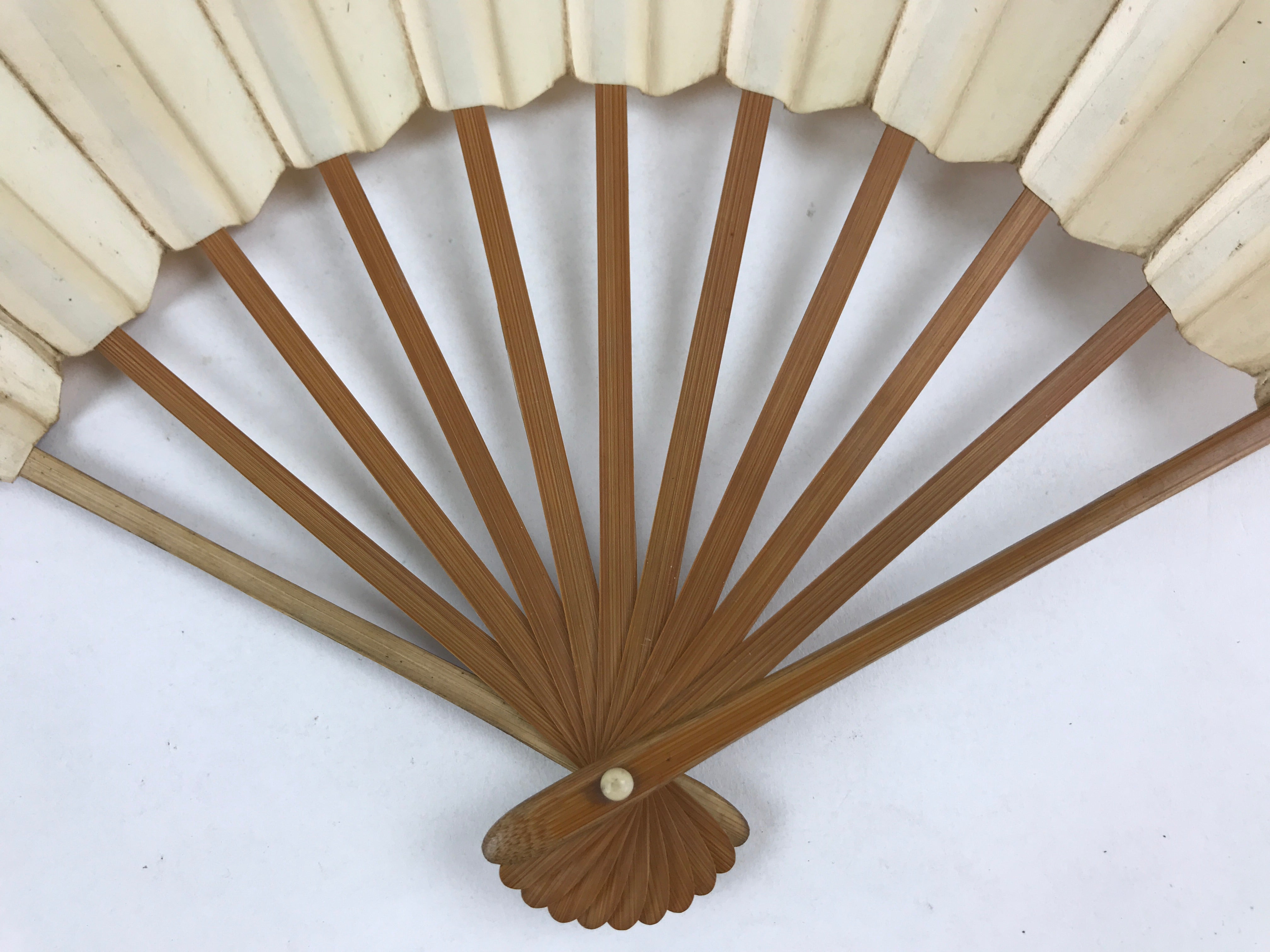 Japanese Folding Fan Sensu Bamboo Frame Japanese Kanji Characters White 4D641