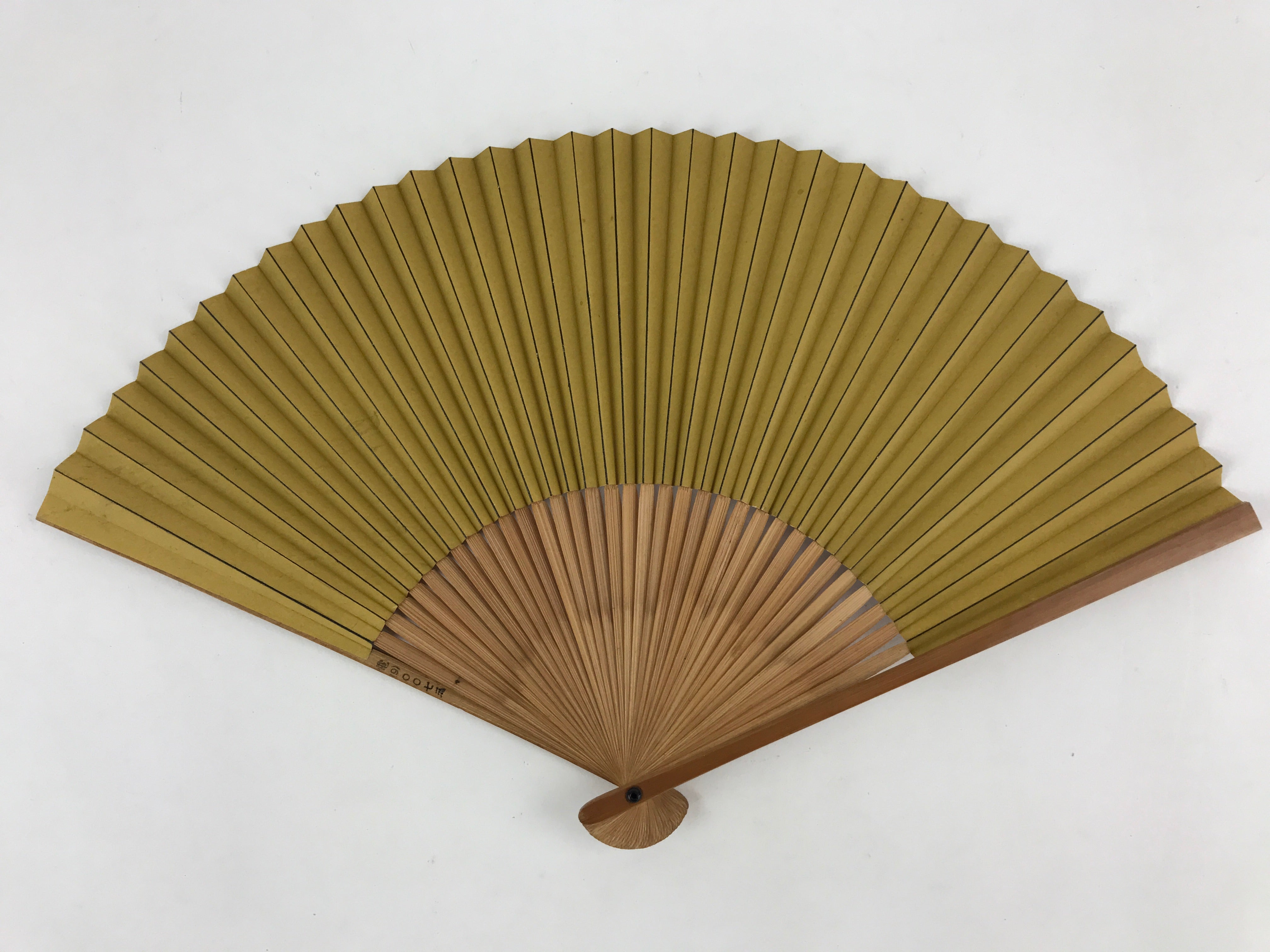 https://chidorivintage.com/cdn/shop/files/Japanese-Folding-Fan-Sensu-Bamboo-Frame-Swirls-Light-Brown-Kanji-Red-Seal-4D678-3.jpg?v=1702497157