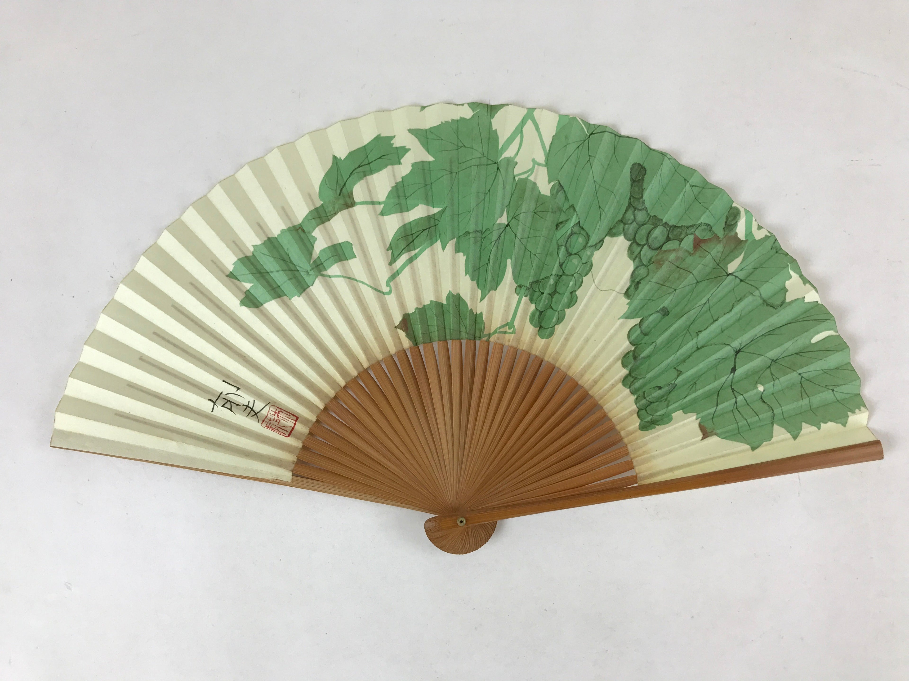 Japanese Folding Fan Sensu Vtg Bamboo Frame Green Grapes Red Seal 4D749