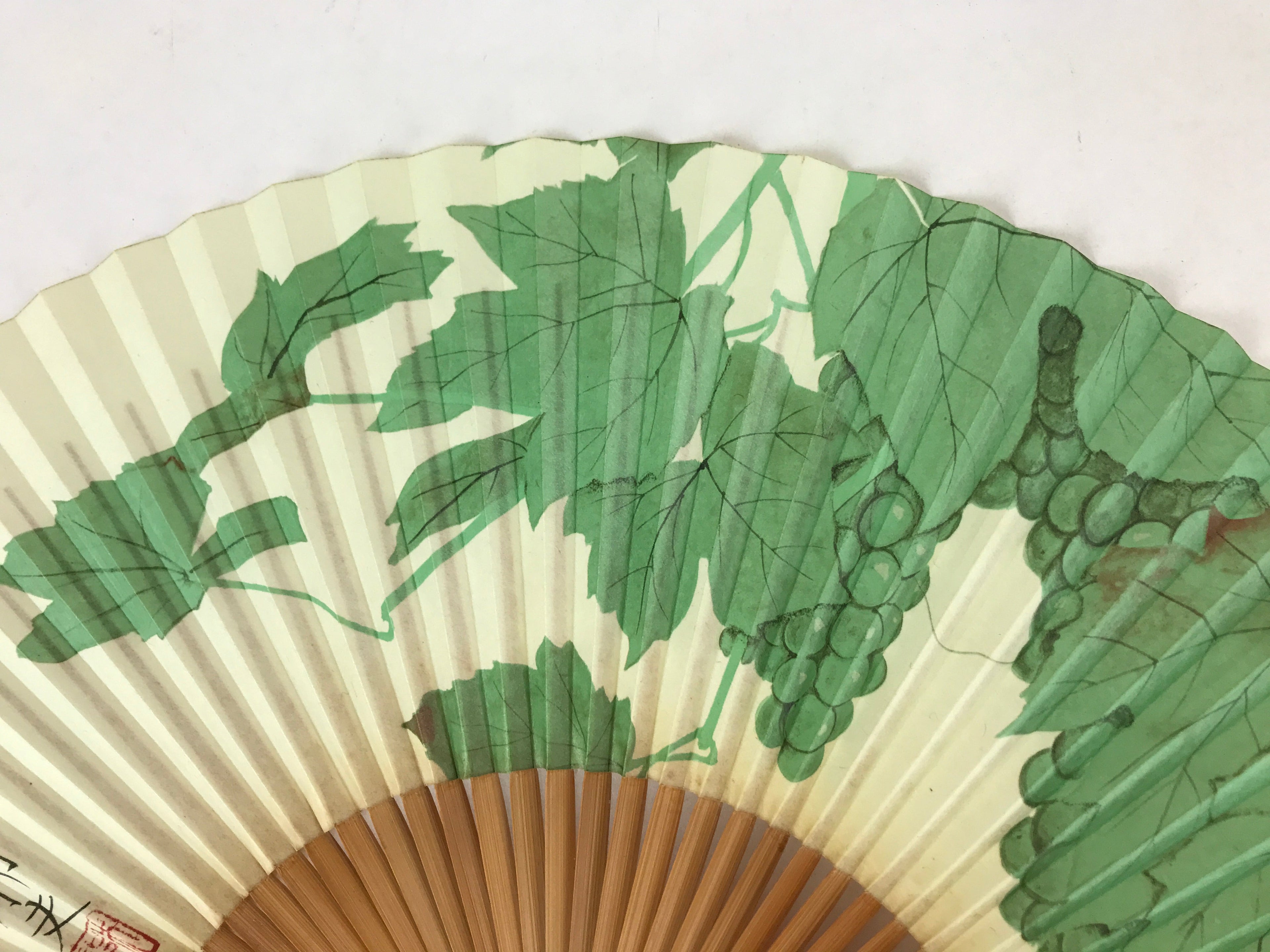 Japanese Folding Fan Sensu Vtg Bamboo Frame Green Grapes Red Seal 4D749