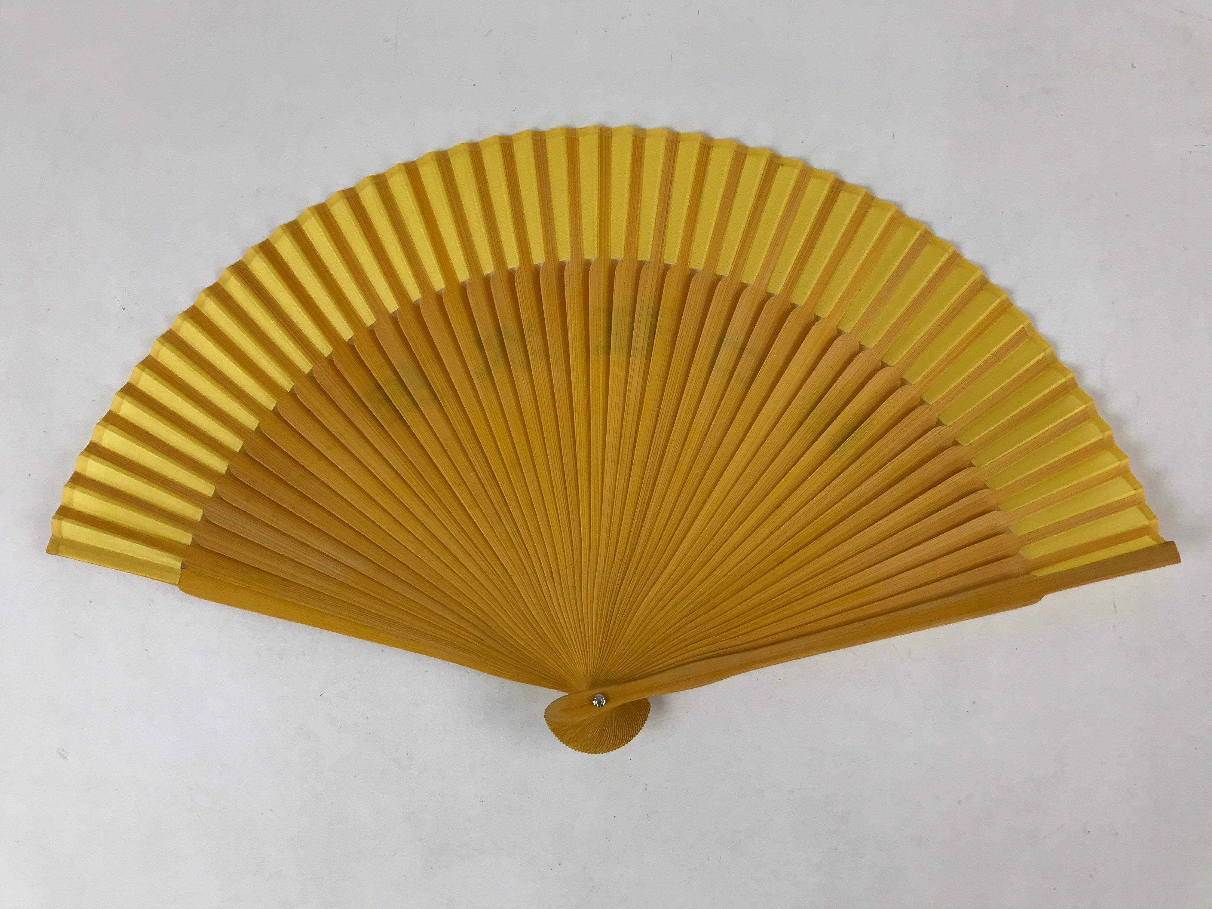 Japanese Folding Fan Sensu Vtg Bamboo Frame Higuchi Seijiro Yellow W/ Box 4D707