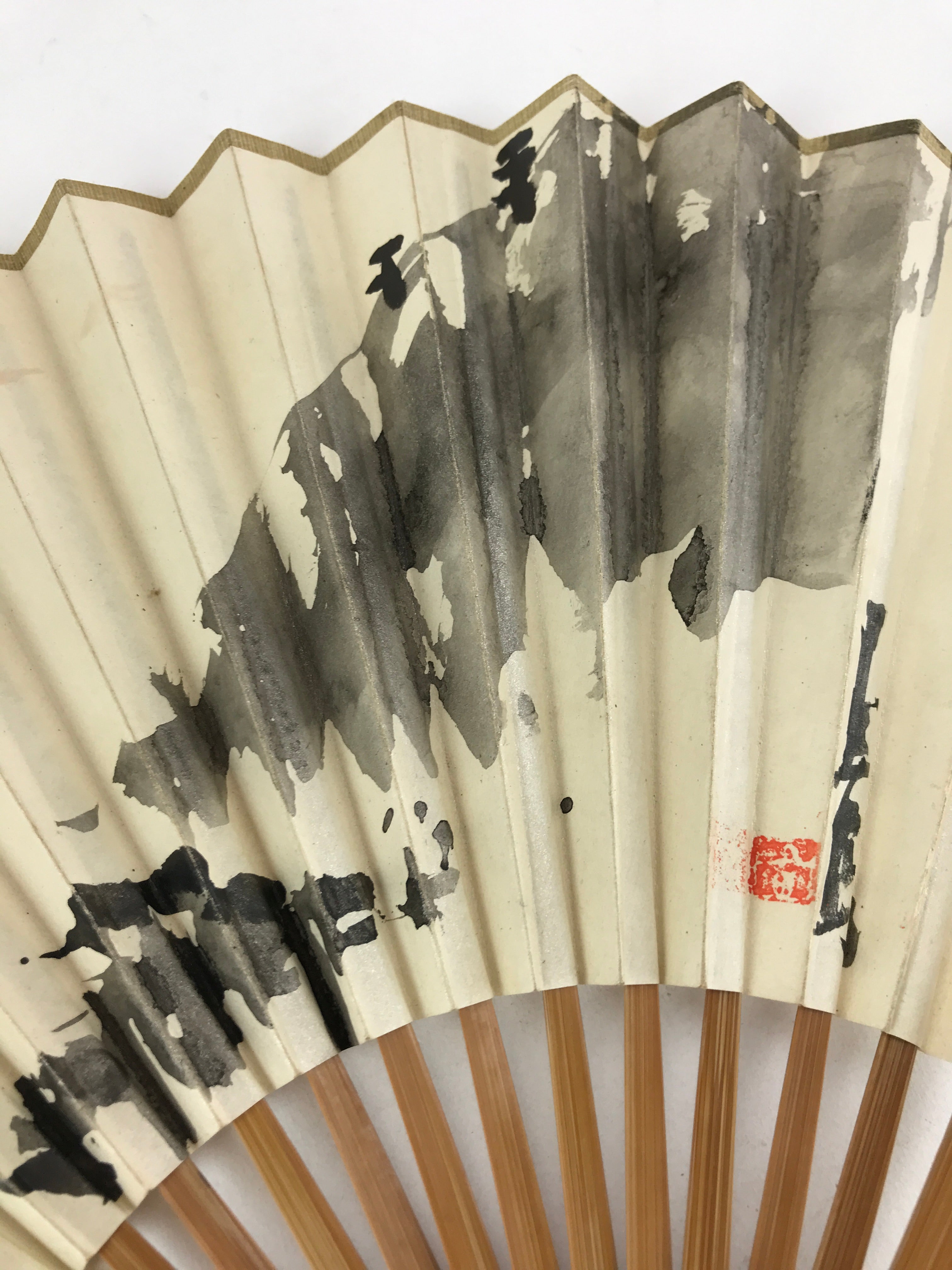 Japanese Folding Fan Sensu Vtg Bamboo Frame Ink Painting Red Seal White 4D680