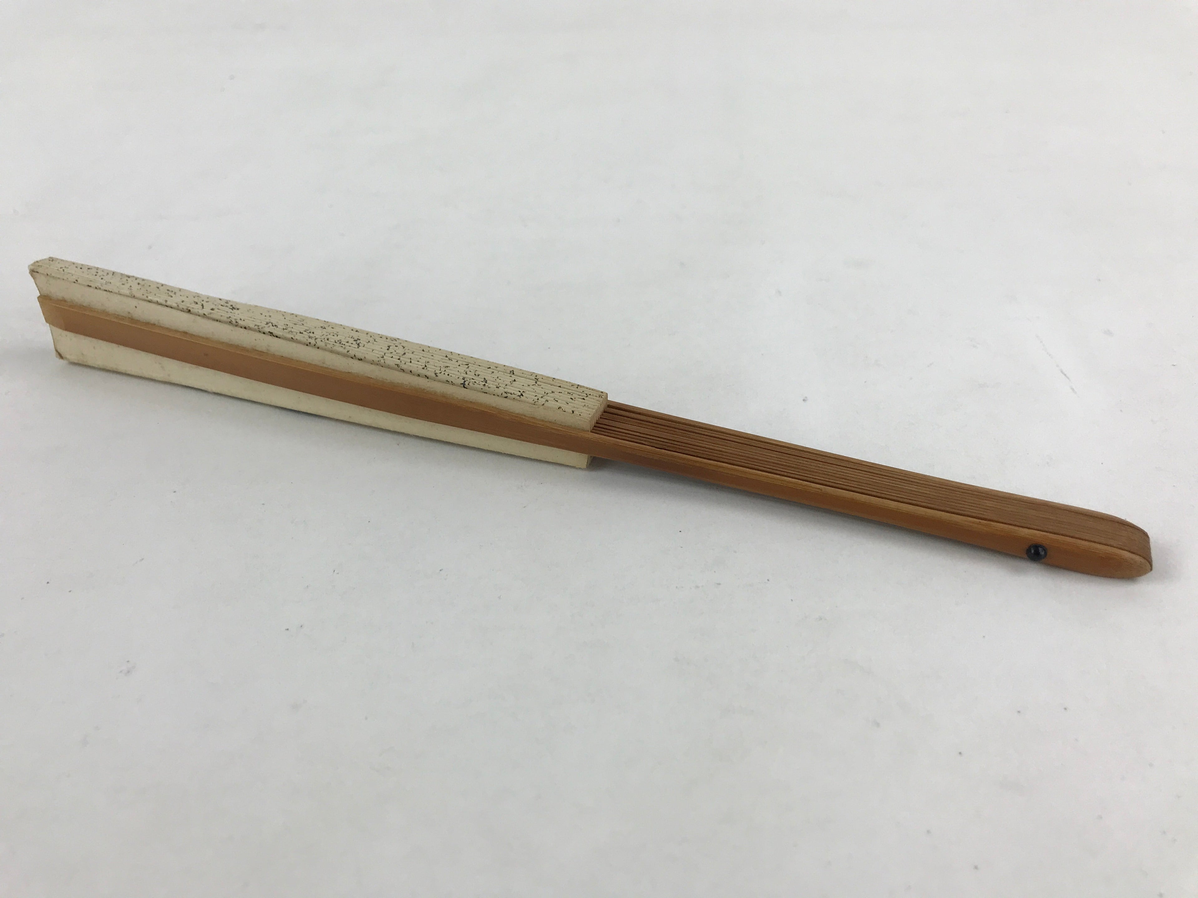 Japanese Folding Fan Sensu Vtg Bamboo Frame Japanese Kanji Characters White 4D64