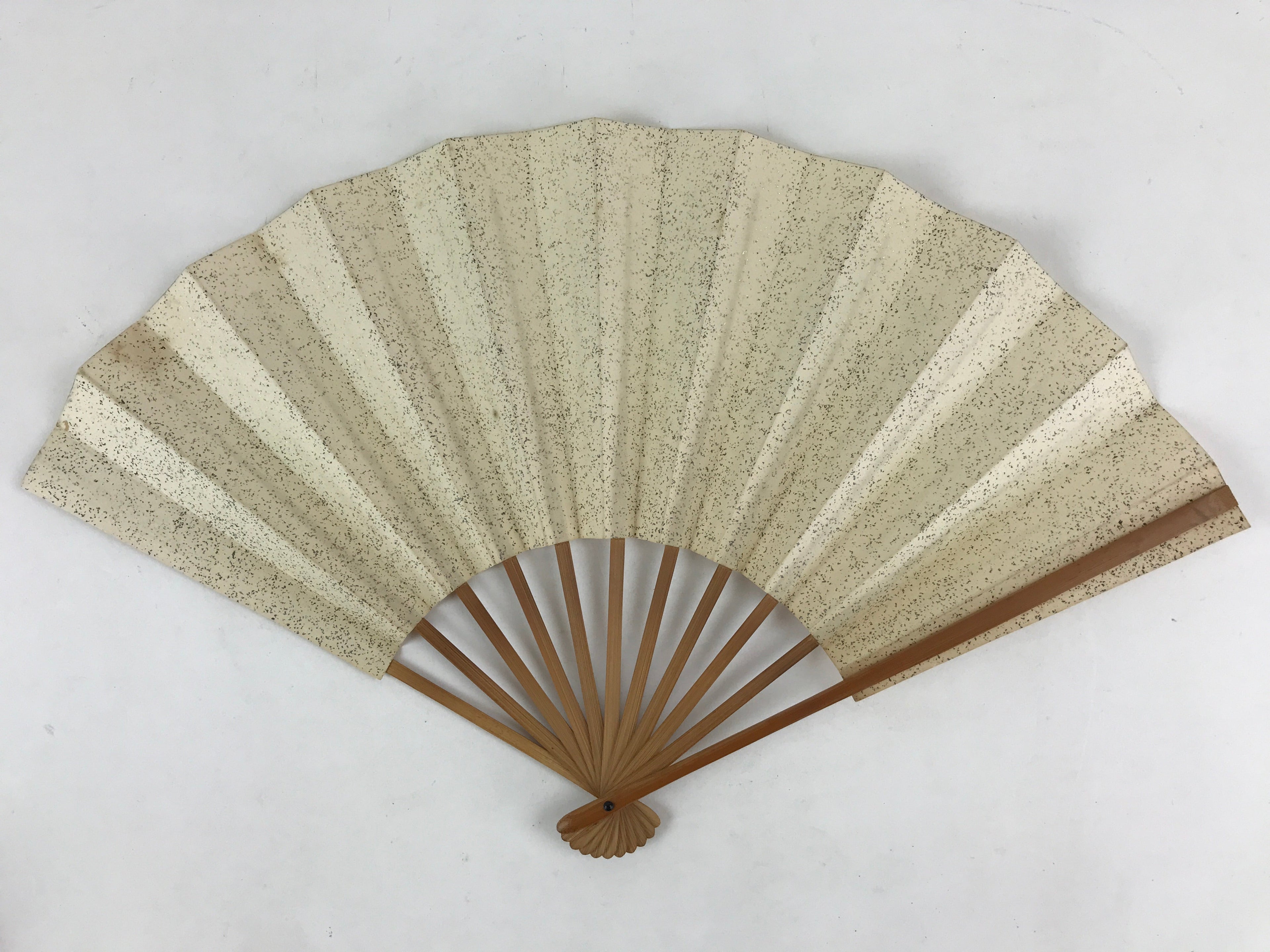 Japanese Folding Fan Sensu Vtg Bamboo Frame Japanese Kanji Characters White 4D64