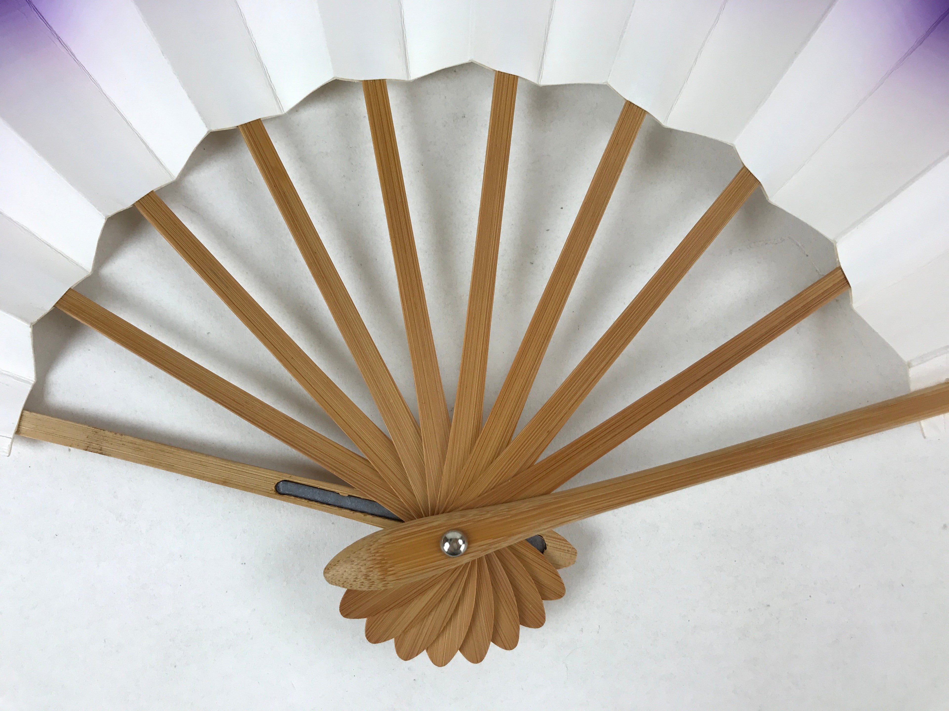 Japanese Folding Fan Sensu Vtg Bamboo Frame Purple White Gradation W/ Box 4D697