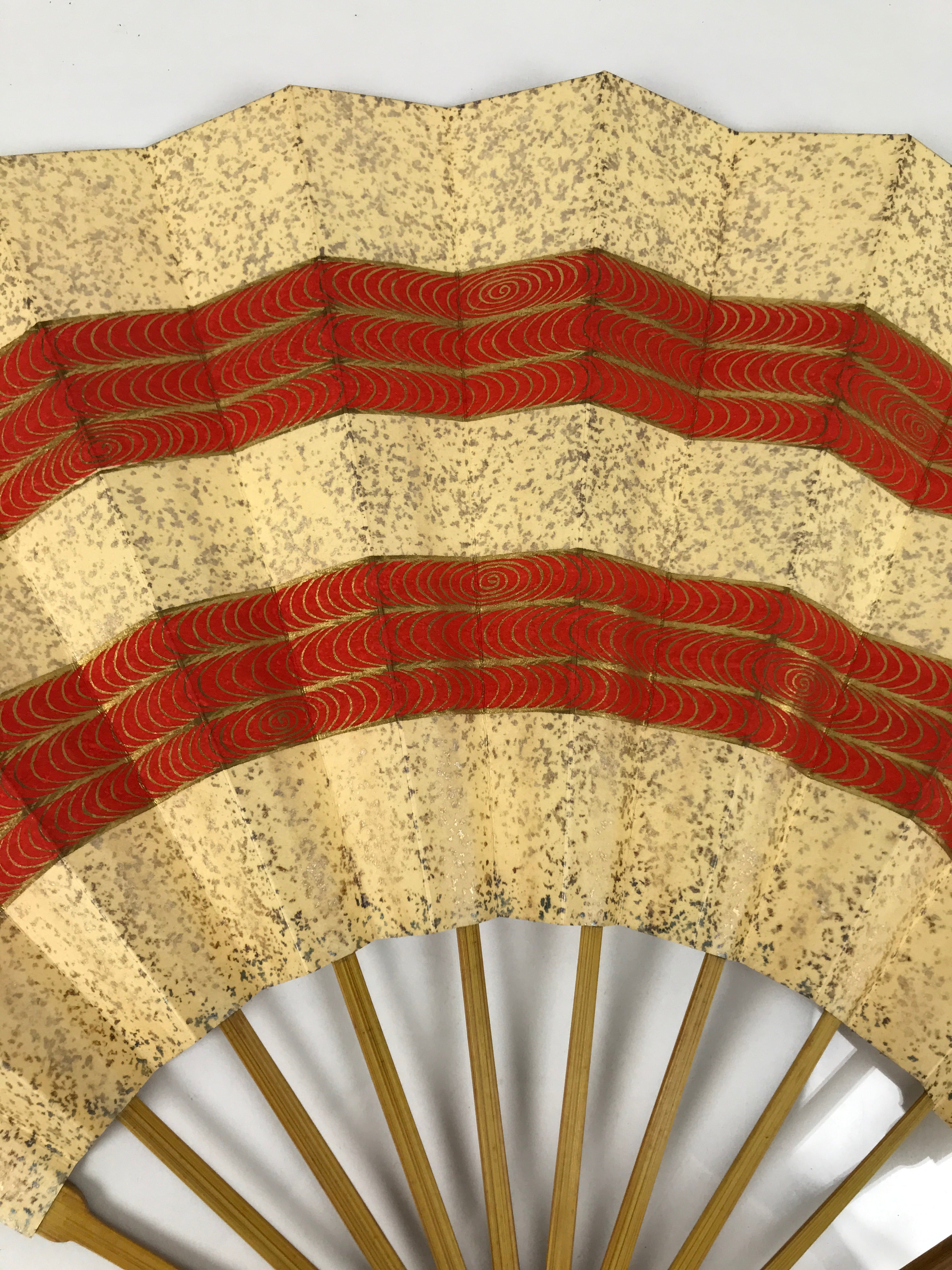 Japanese Folding Fan Sensu Vtg Bamboo Frame Red Beige Gold Waves Pattern 4D892
